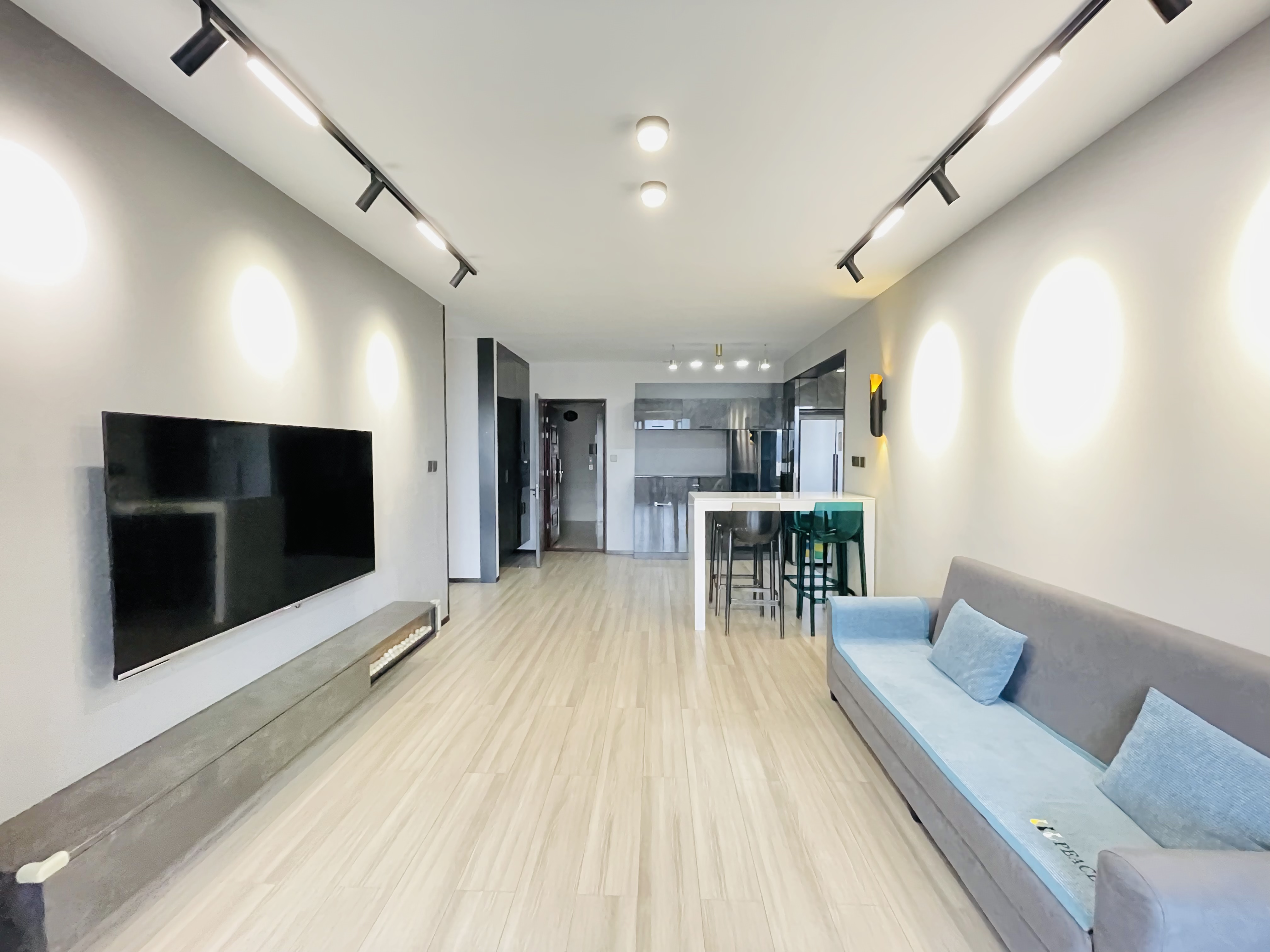  中国铁建国际城 南北