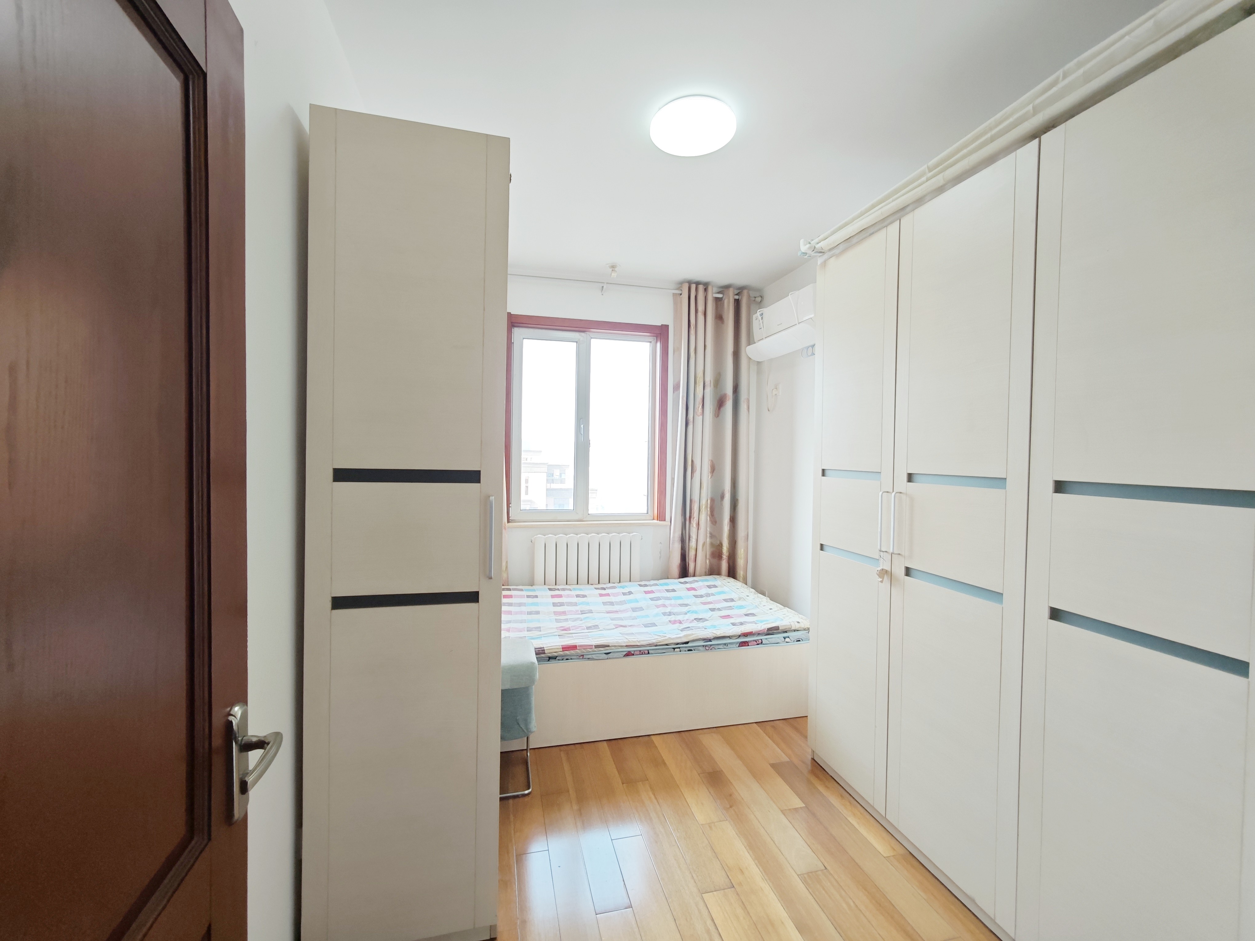 东城逸家逸贤园