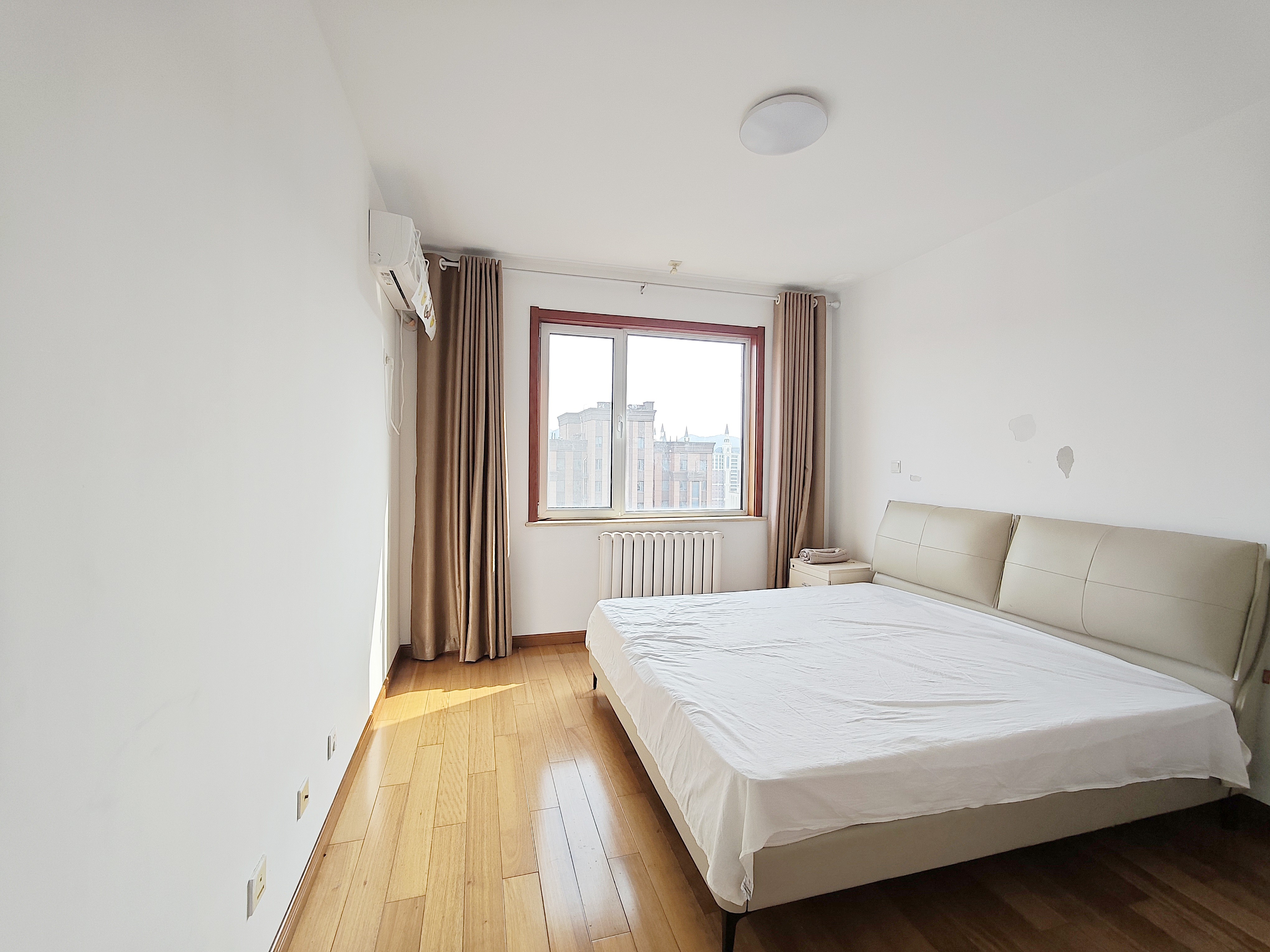 东城逸家逸贤园