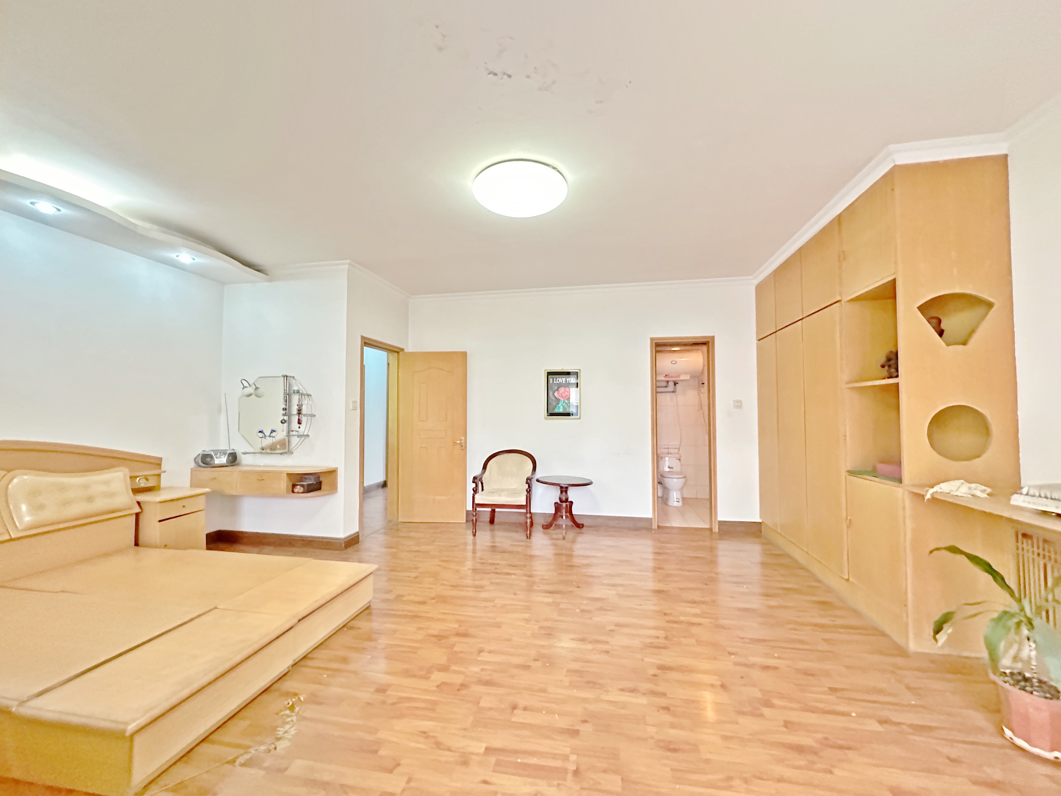 卧龙花园龙和苑