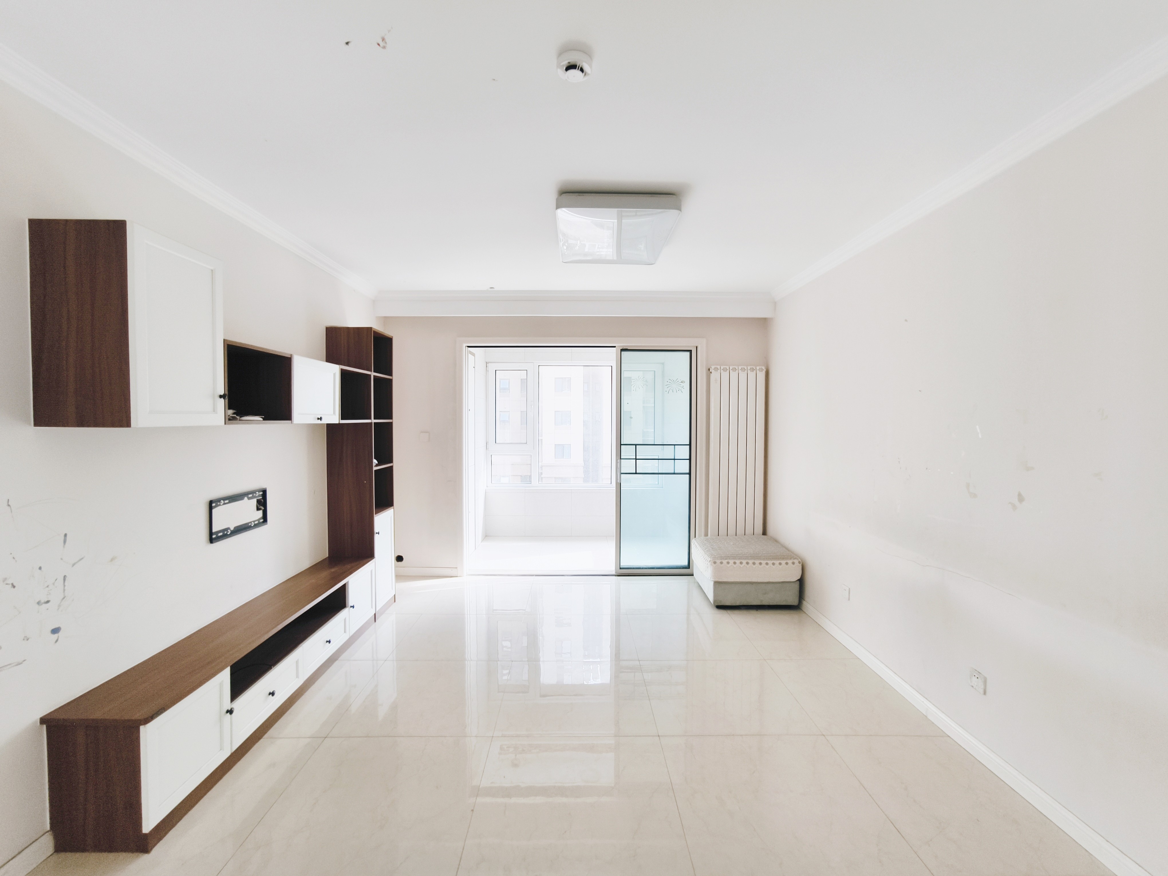  洋房好楼层！着急卖！精装洋房送车位，2+4双地铁