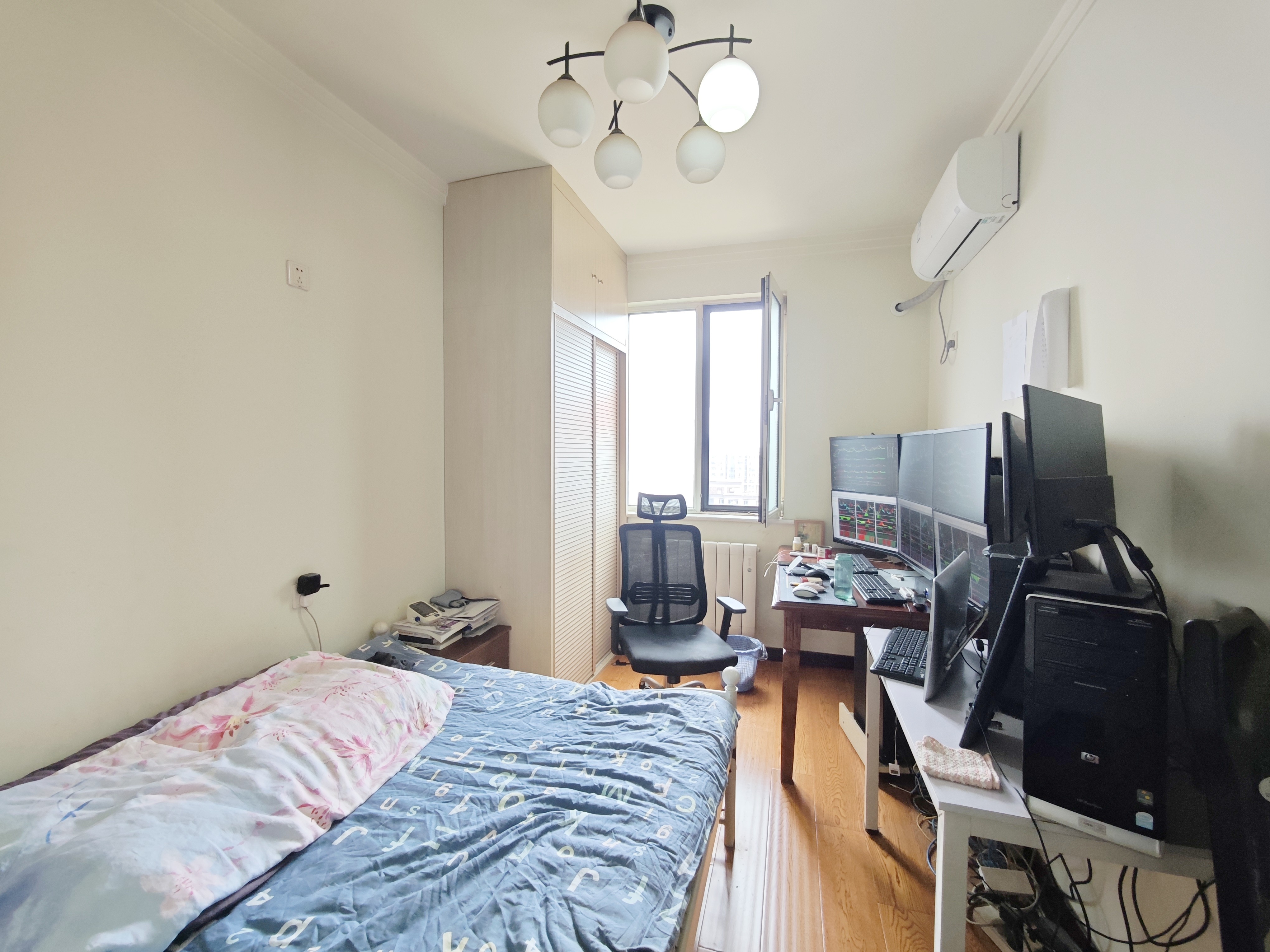 东城逸家逸贤园