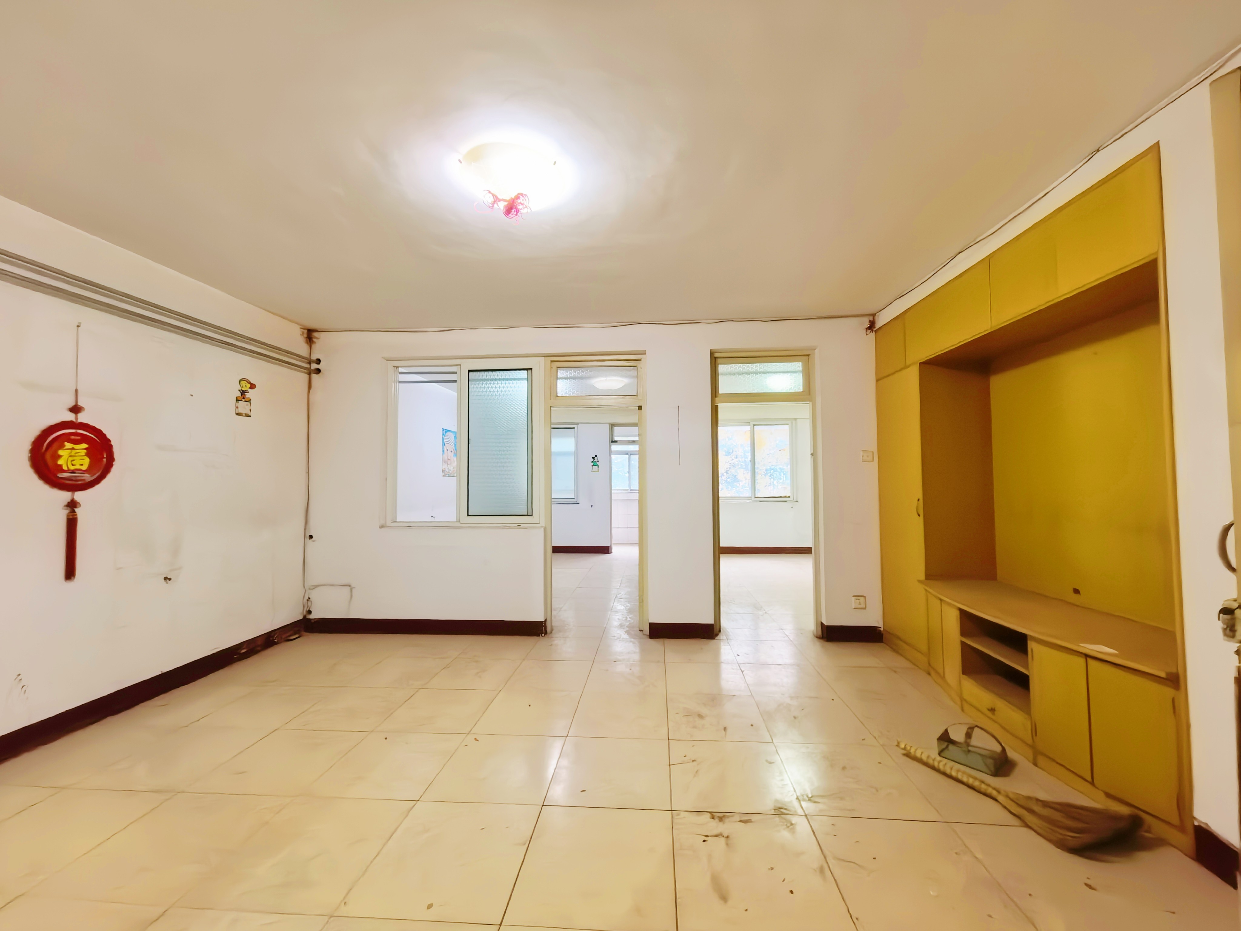 白马山铁路新村