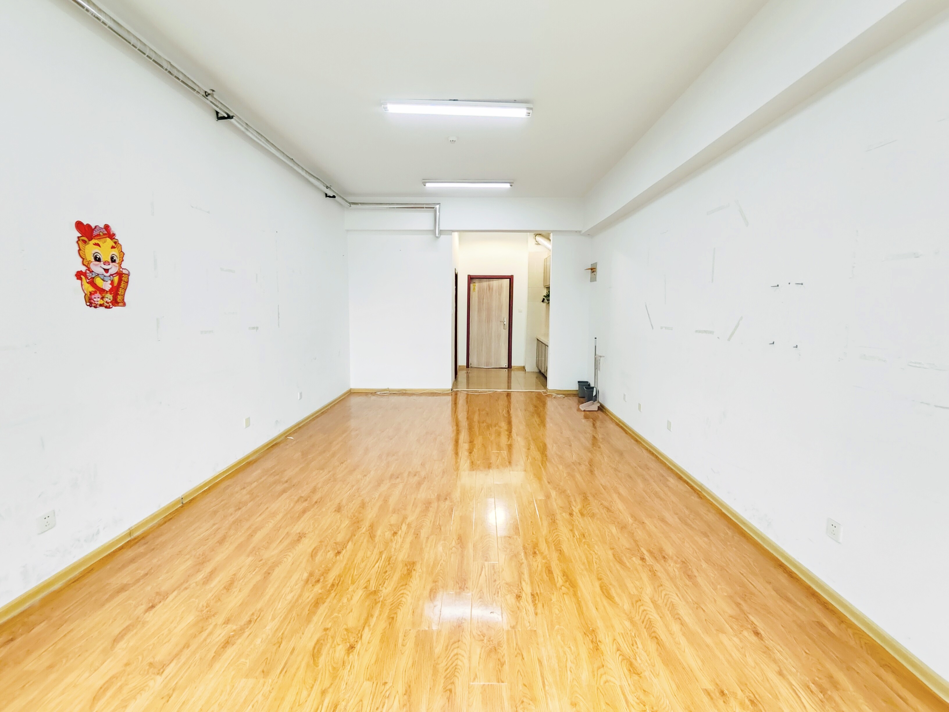  全福5000一平的公寓哪里去找！价格可谈！随时看可注册公司