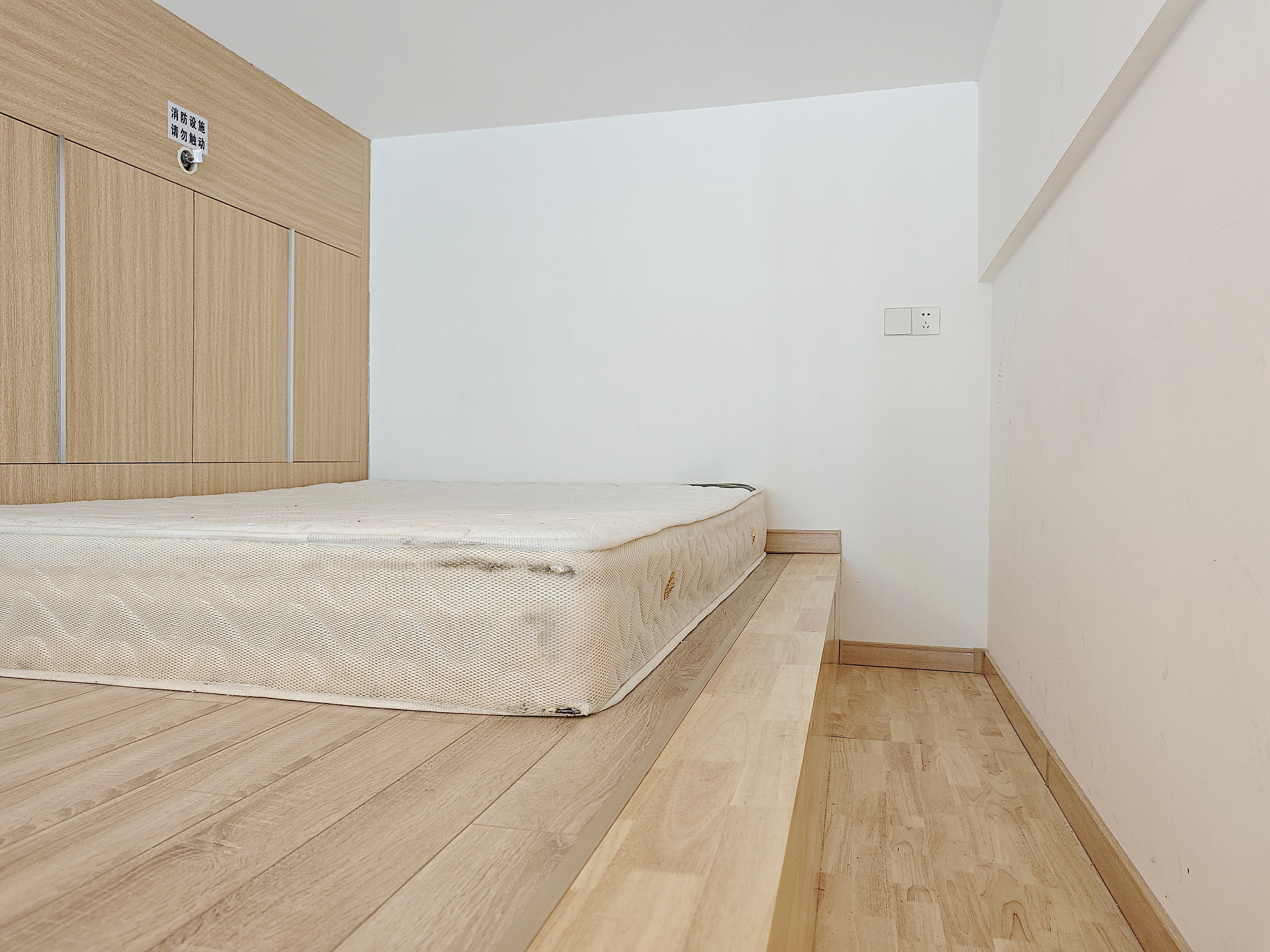 万科大都会万公馆