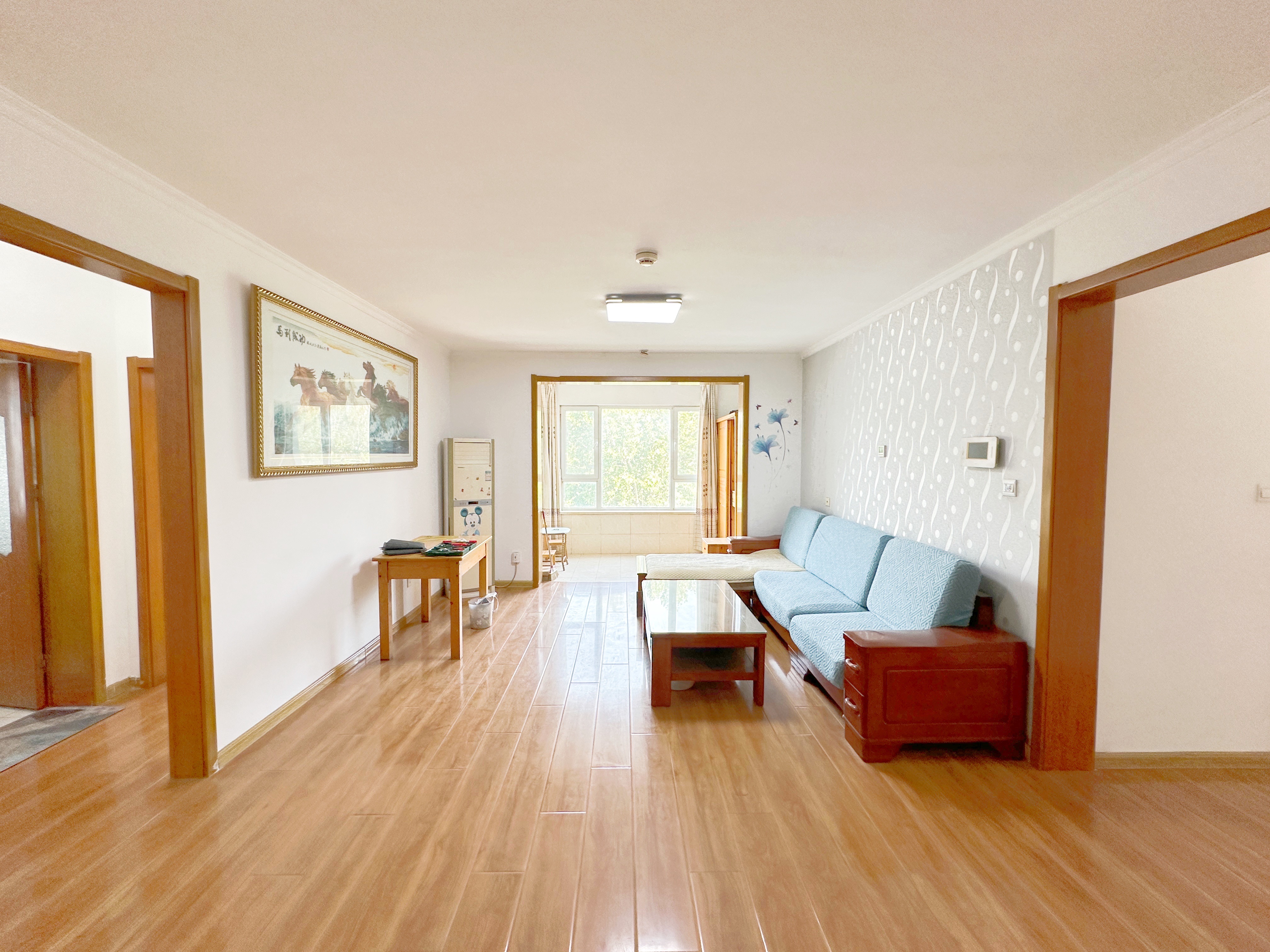  绿地新里梵尔赛公馆 南北