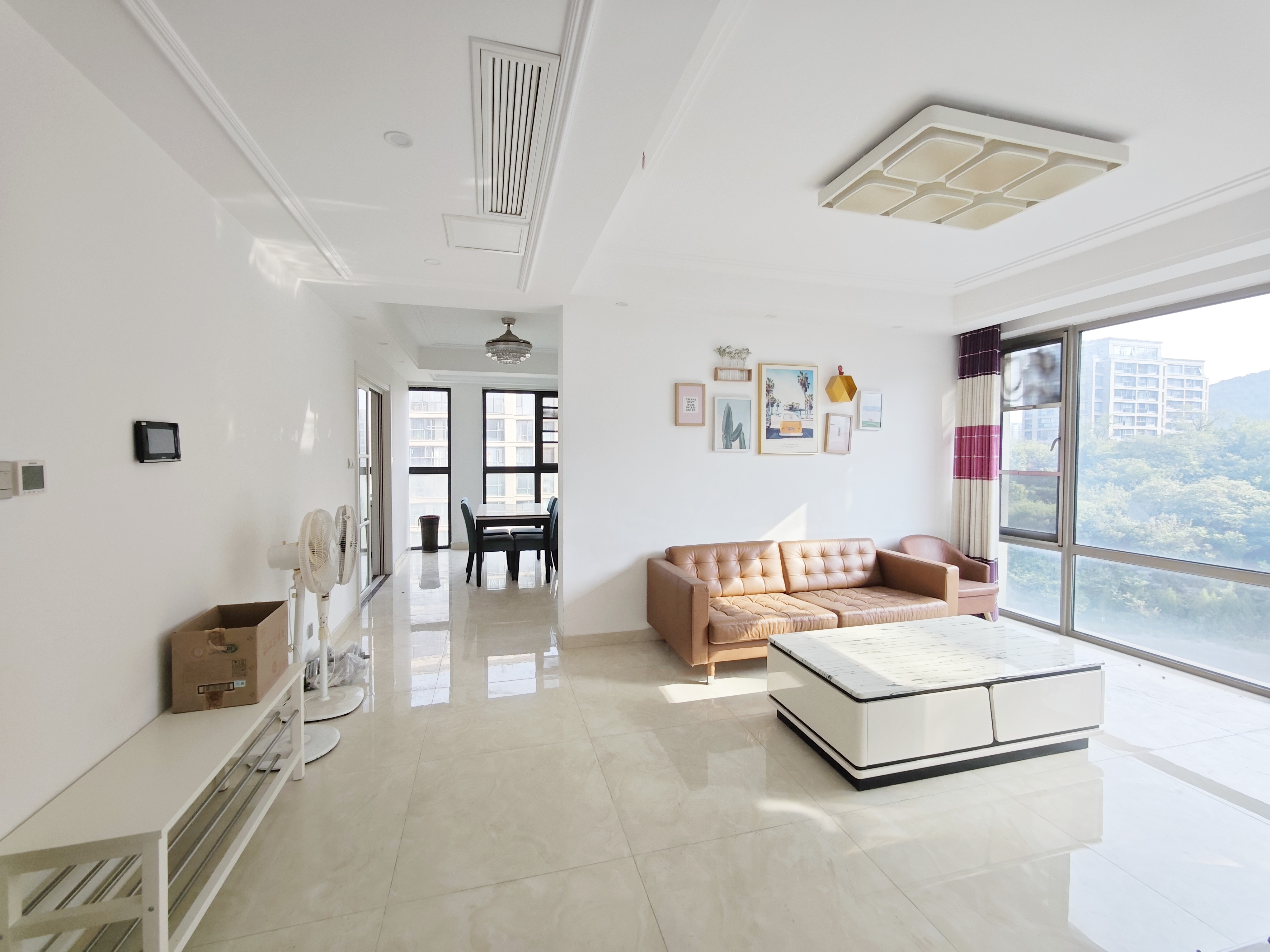  海尔绿城全运村锦兰园 南北