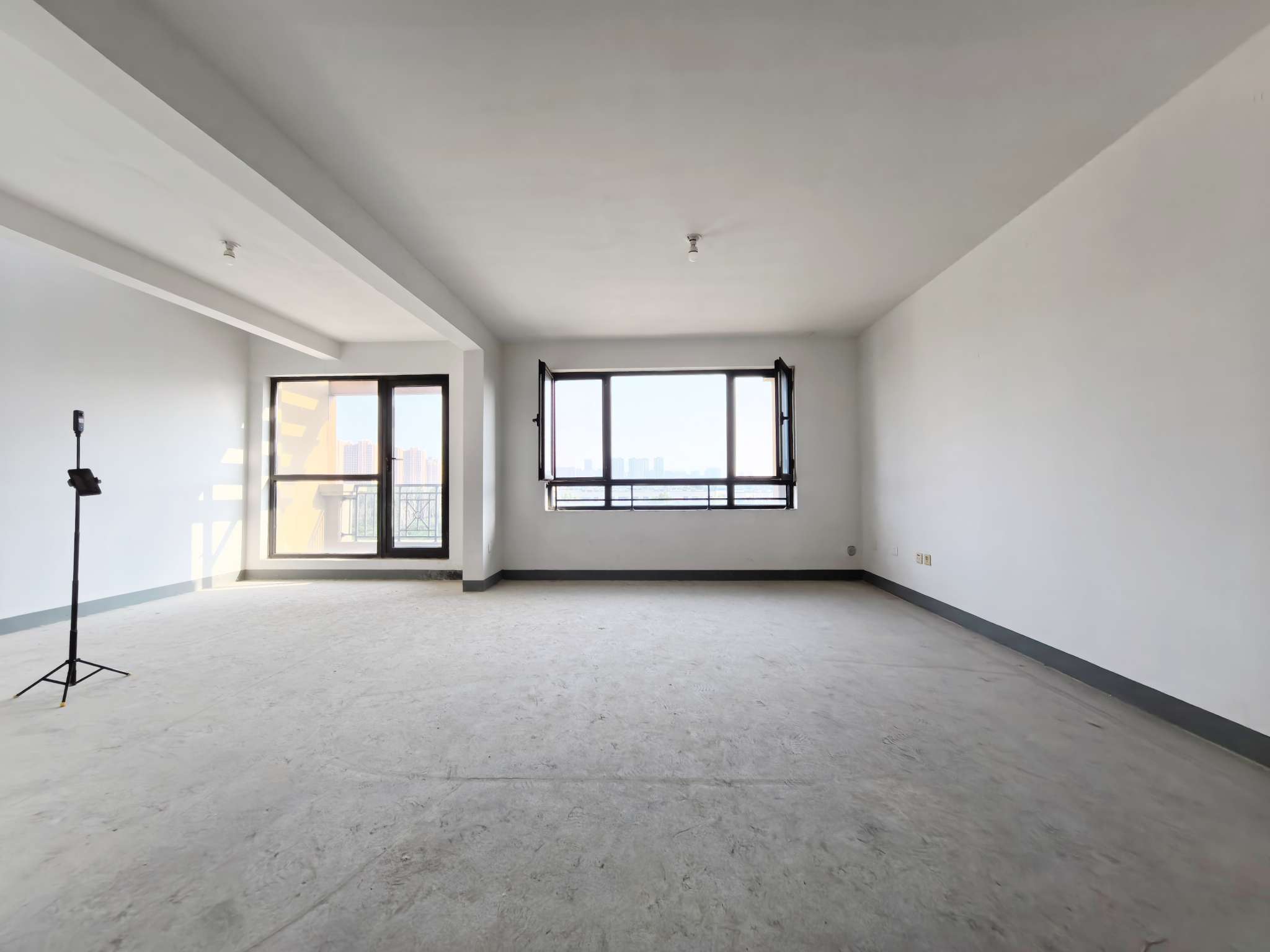  中康绿城百合花园 南