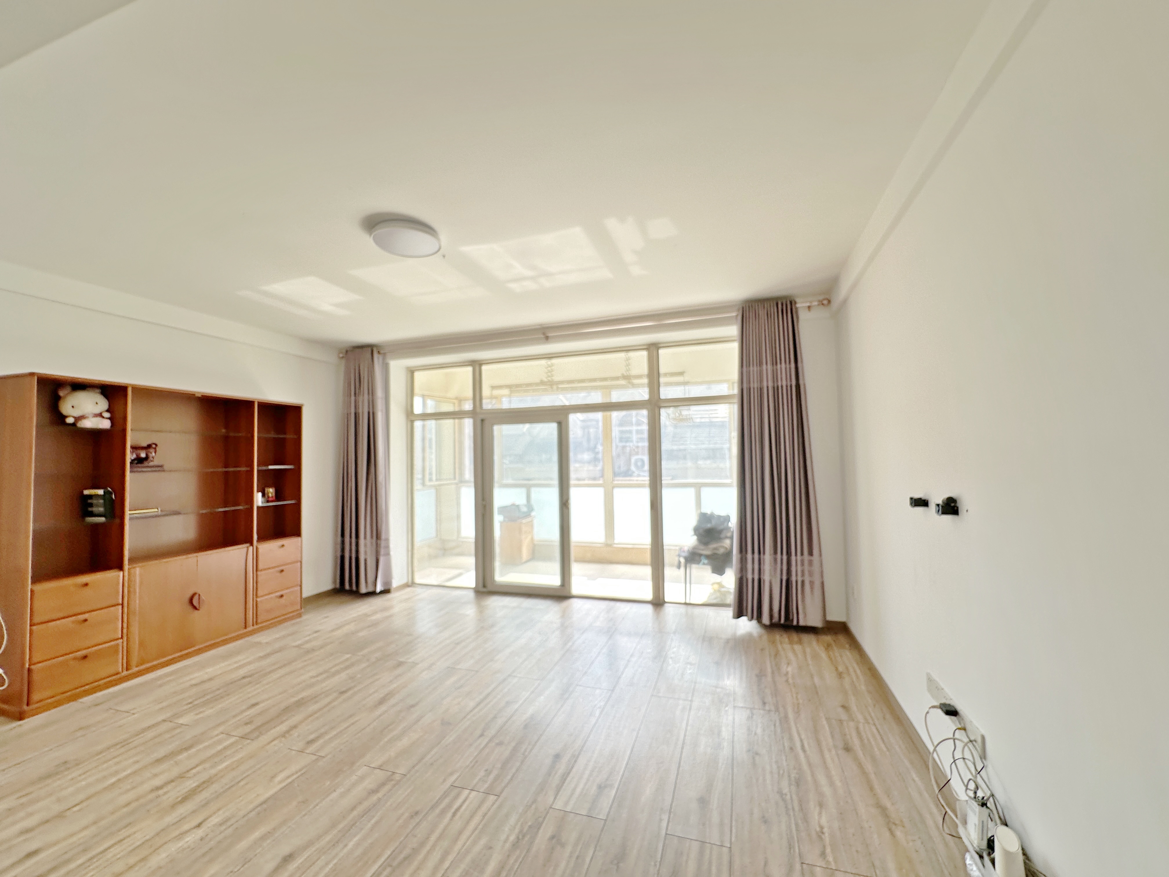 卧龙花园龙昌苑(四区)