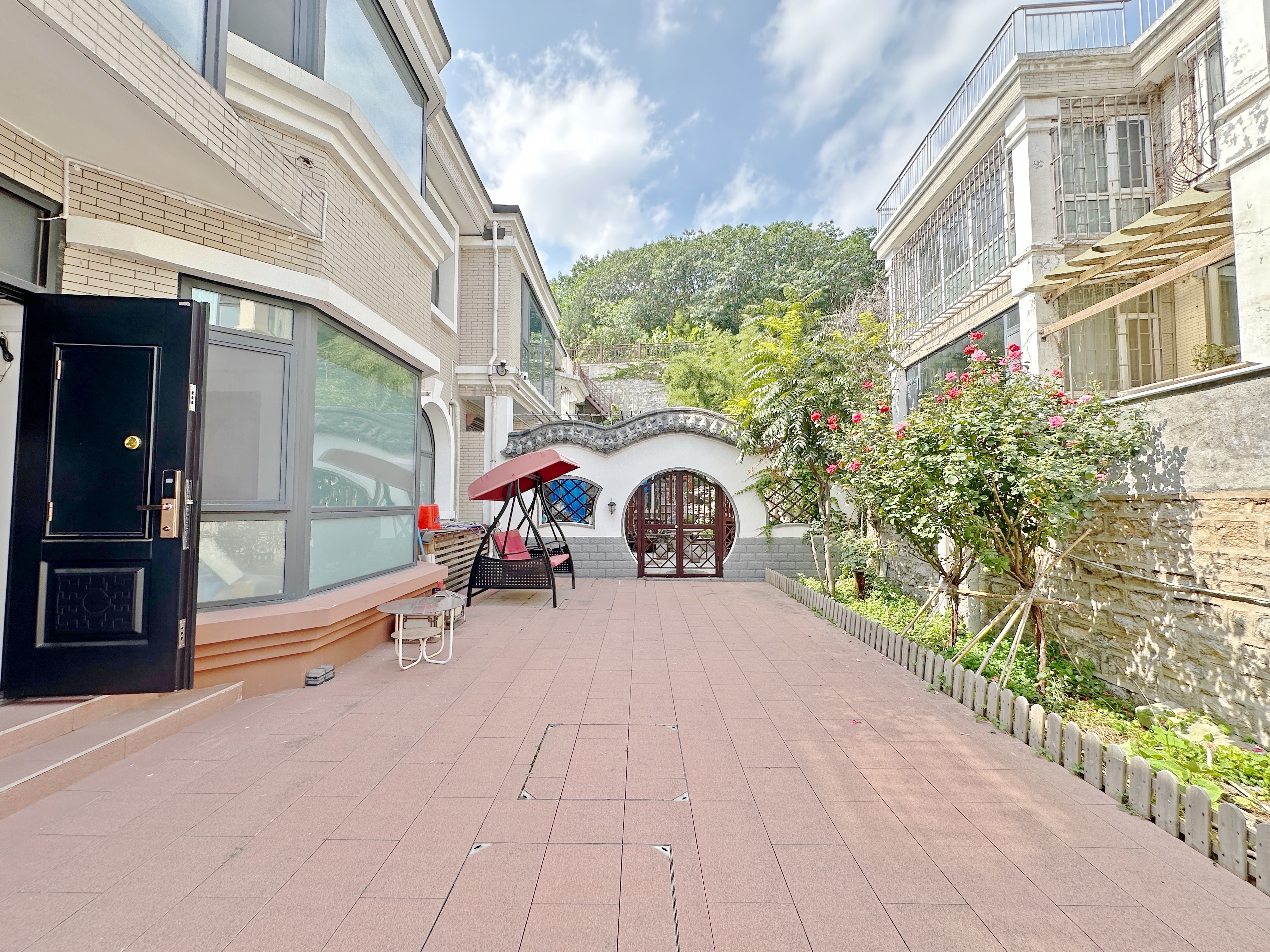 卧龙花园龙昌苑(四区)