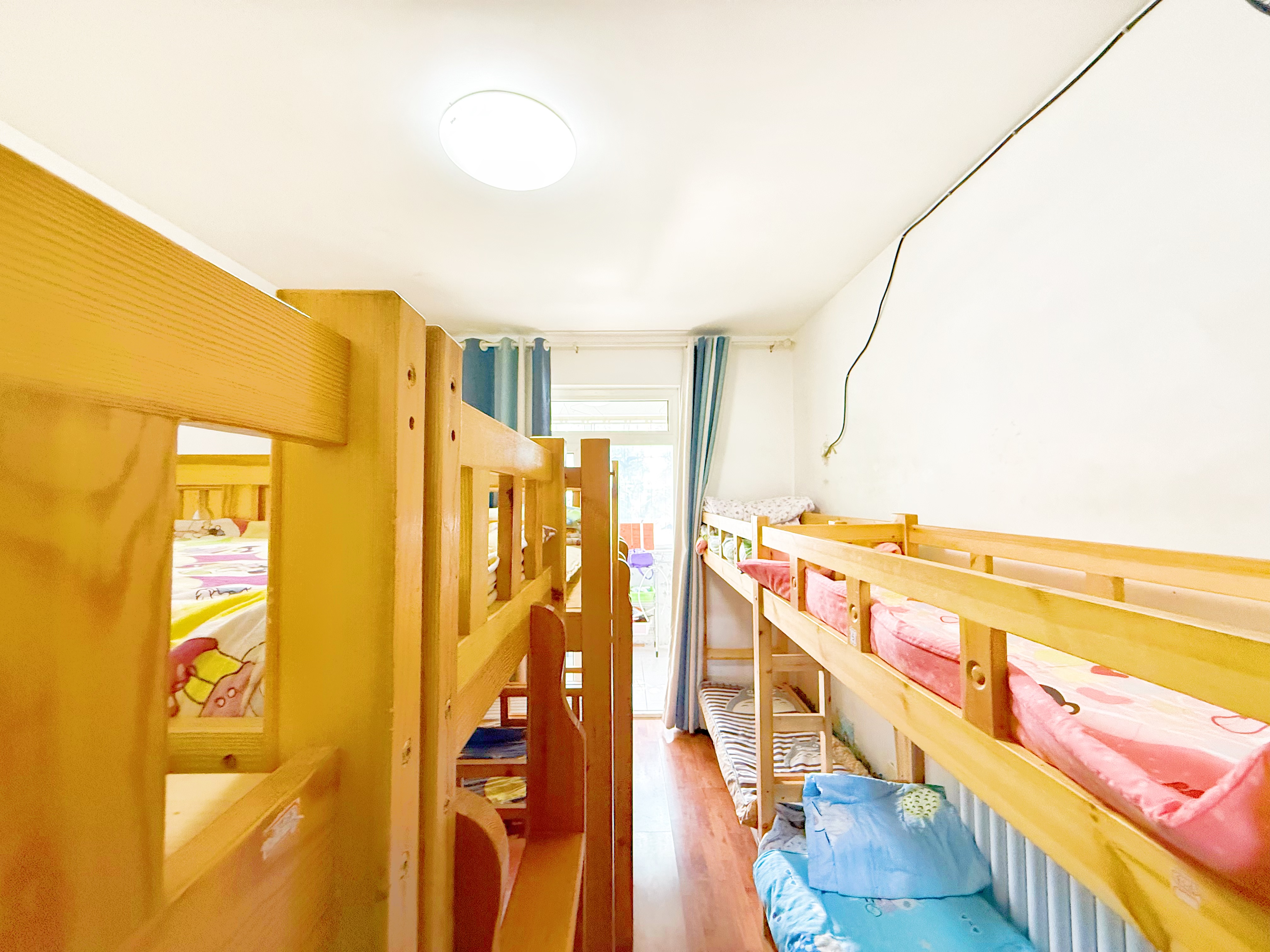 卧龙花园龙和苑