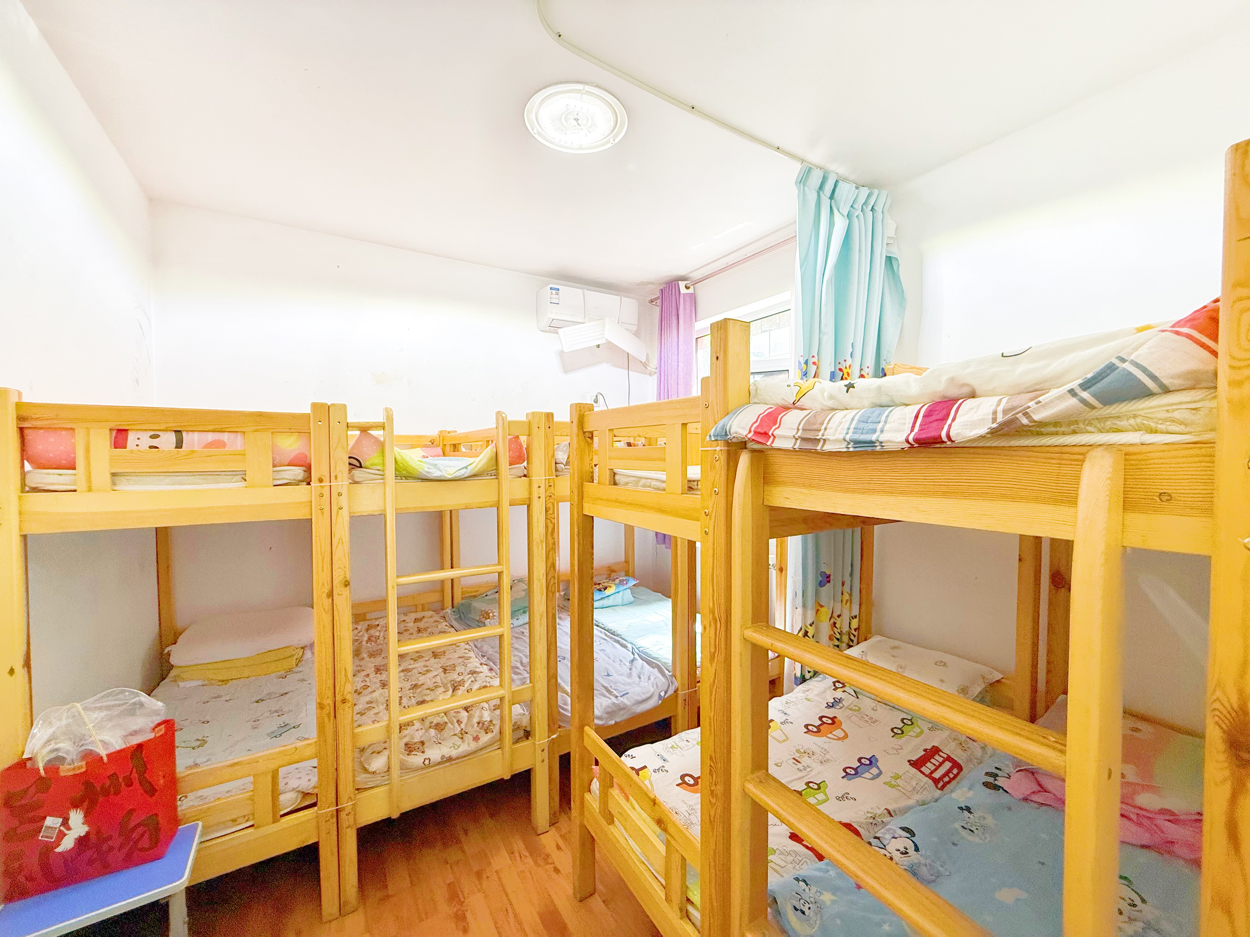 卧龙花园龙和苑