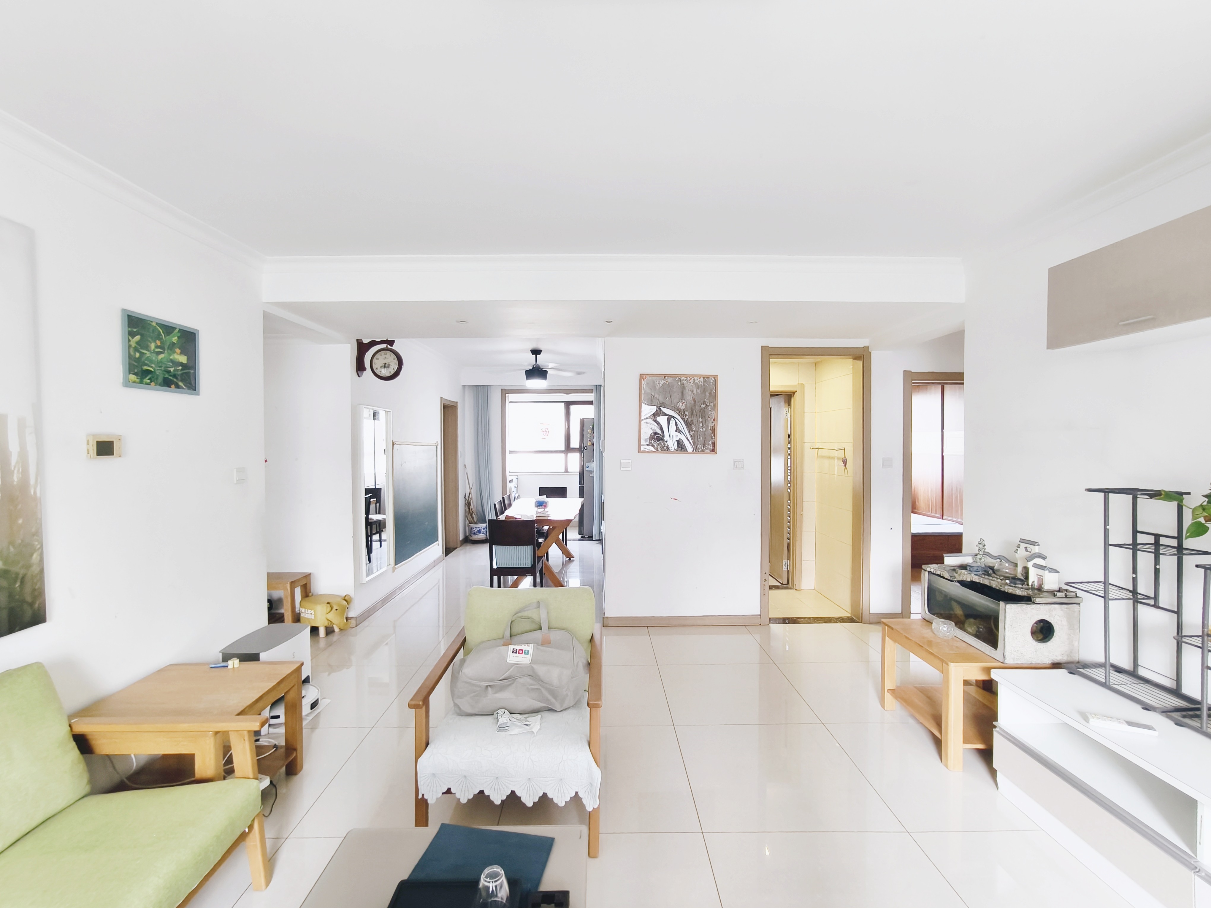  银丰唐郡荷花园 南北