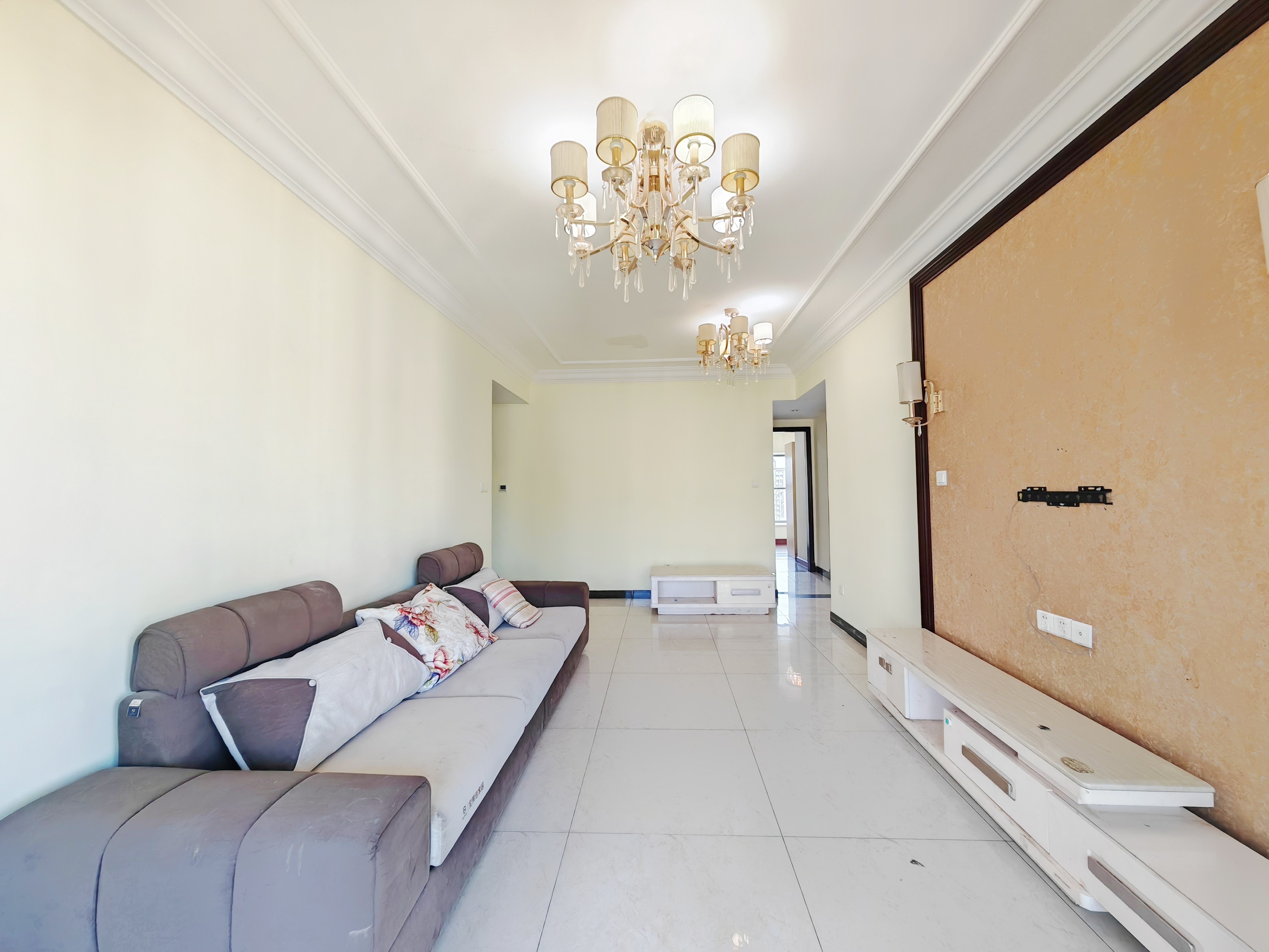  新上 急售 可谈 得房率高 诚心出售 有钥匙看房方便