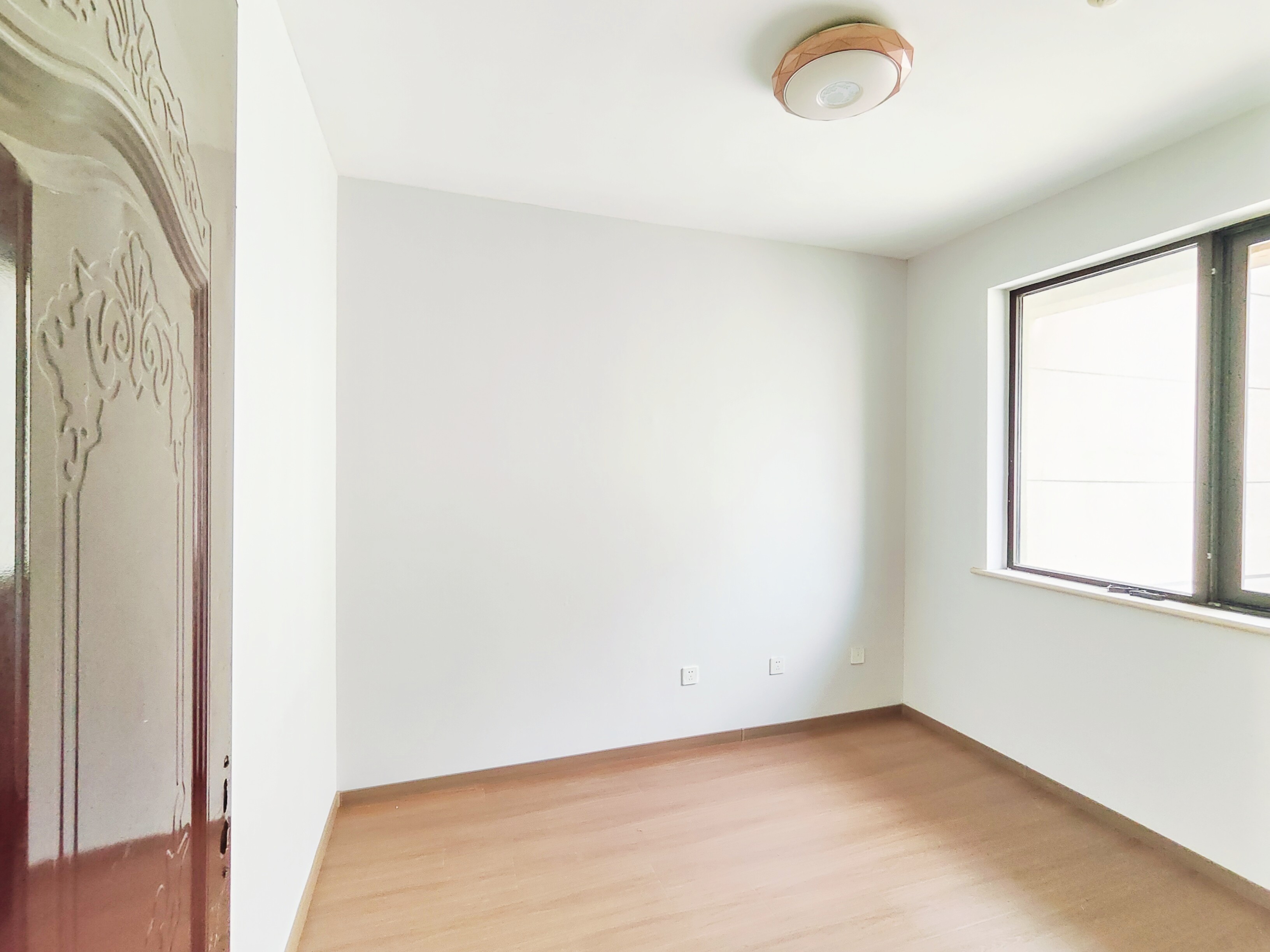 海尔云世界滟澜公馆花园