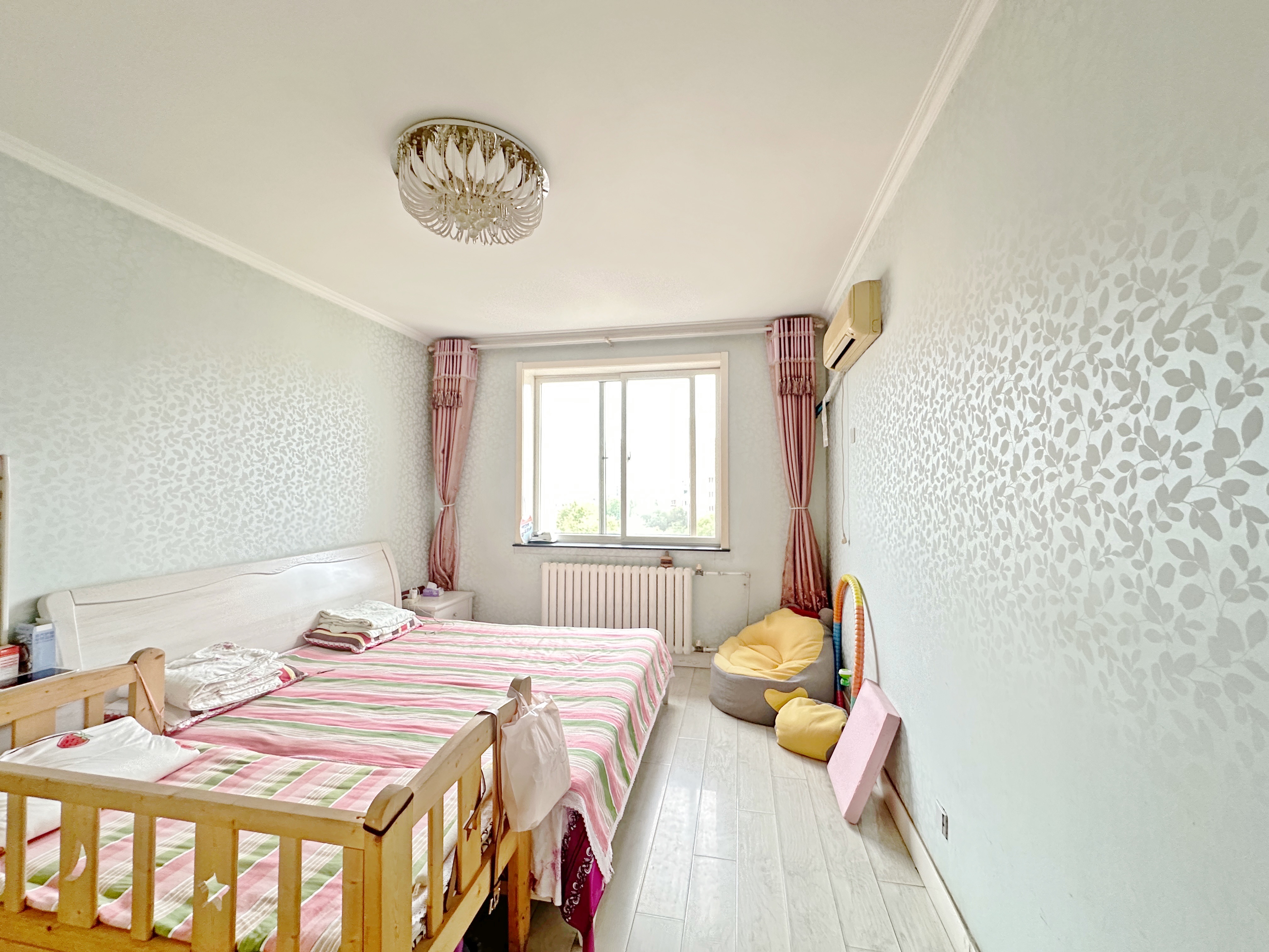 卧龙花园龙和苑