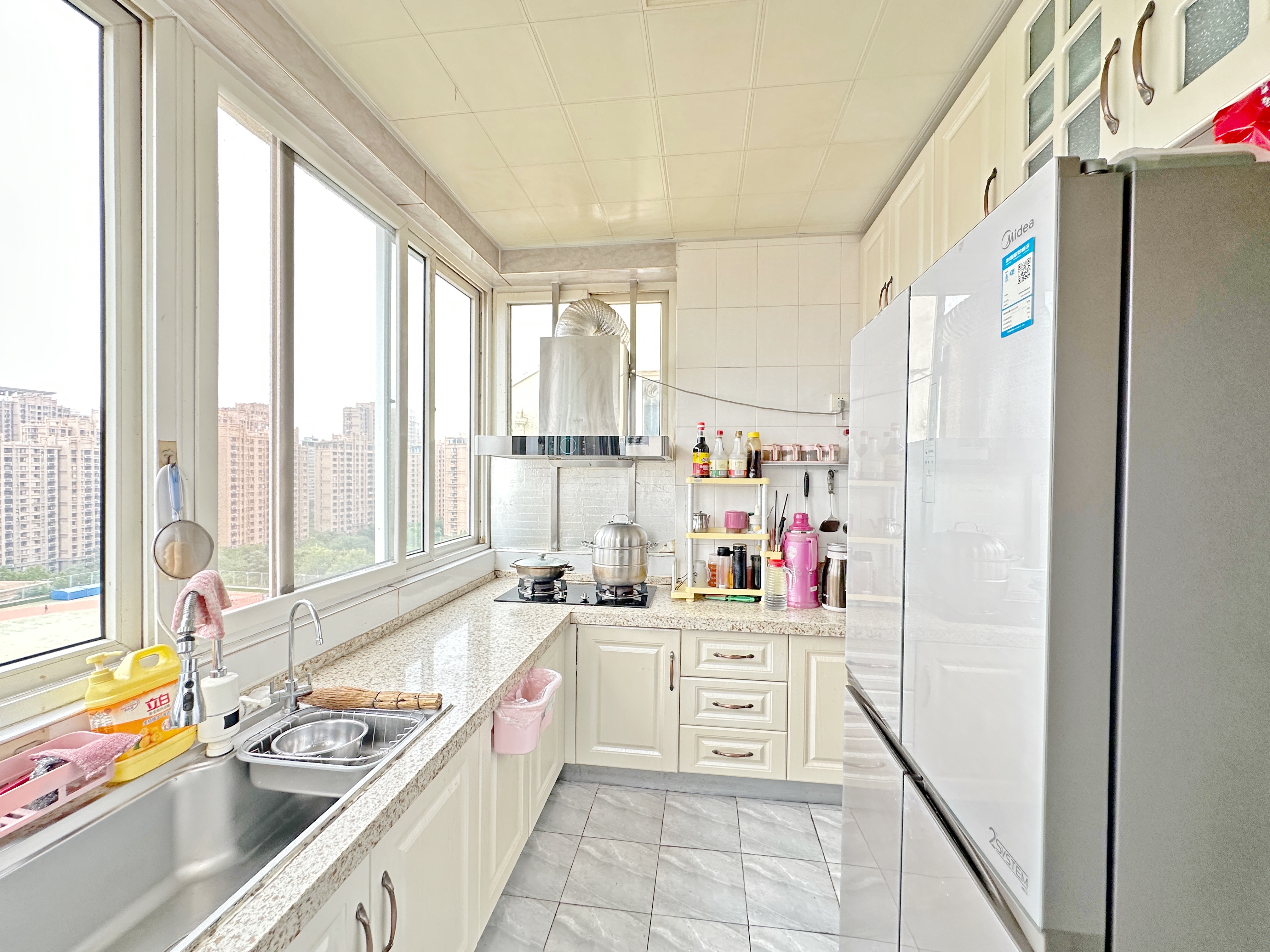 卧龙花园龙和苑