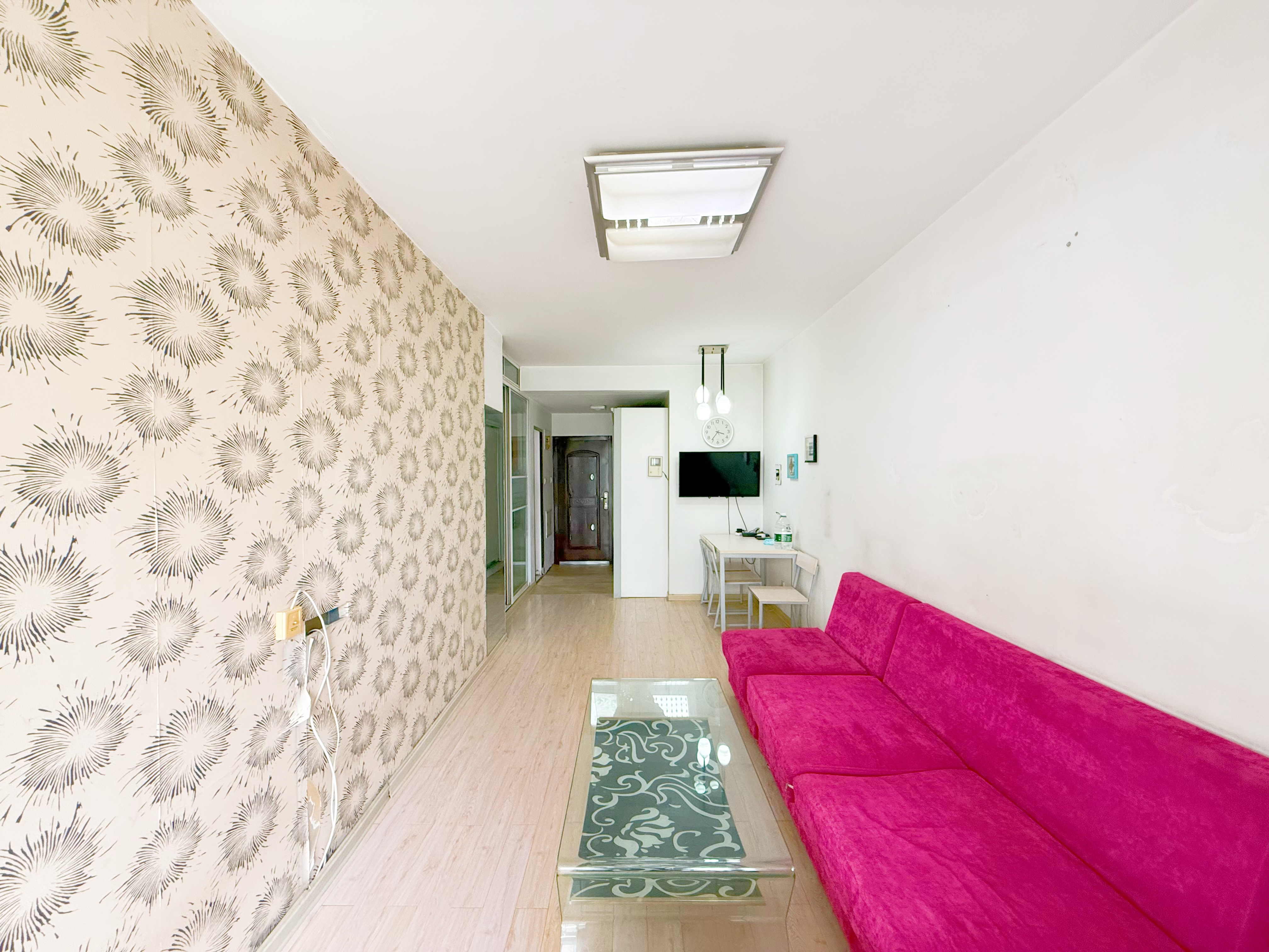  卧龙花园龙泰苑 南北