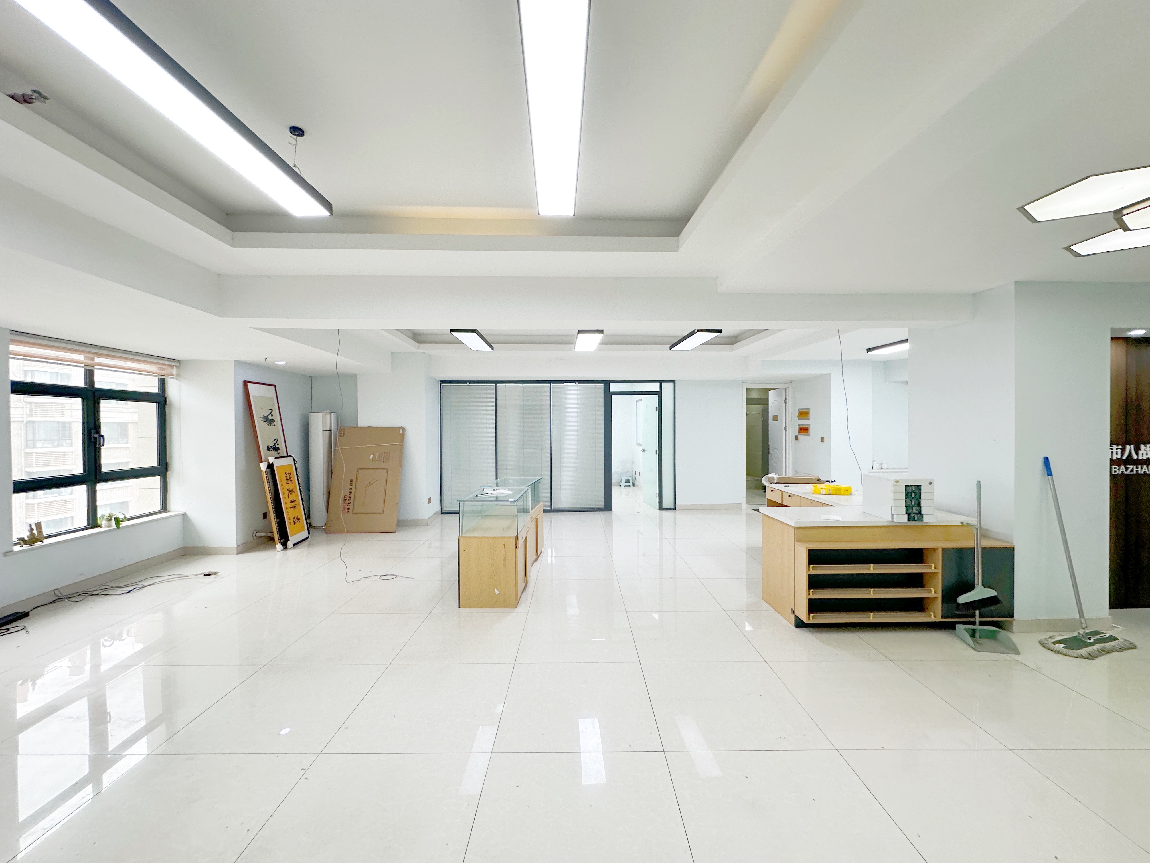 南益名泉春晓公寓