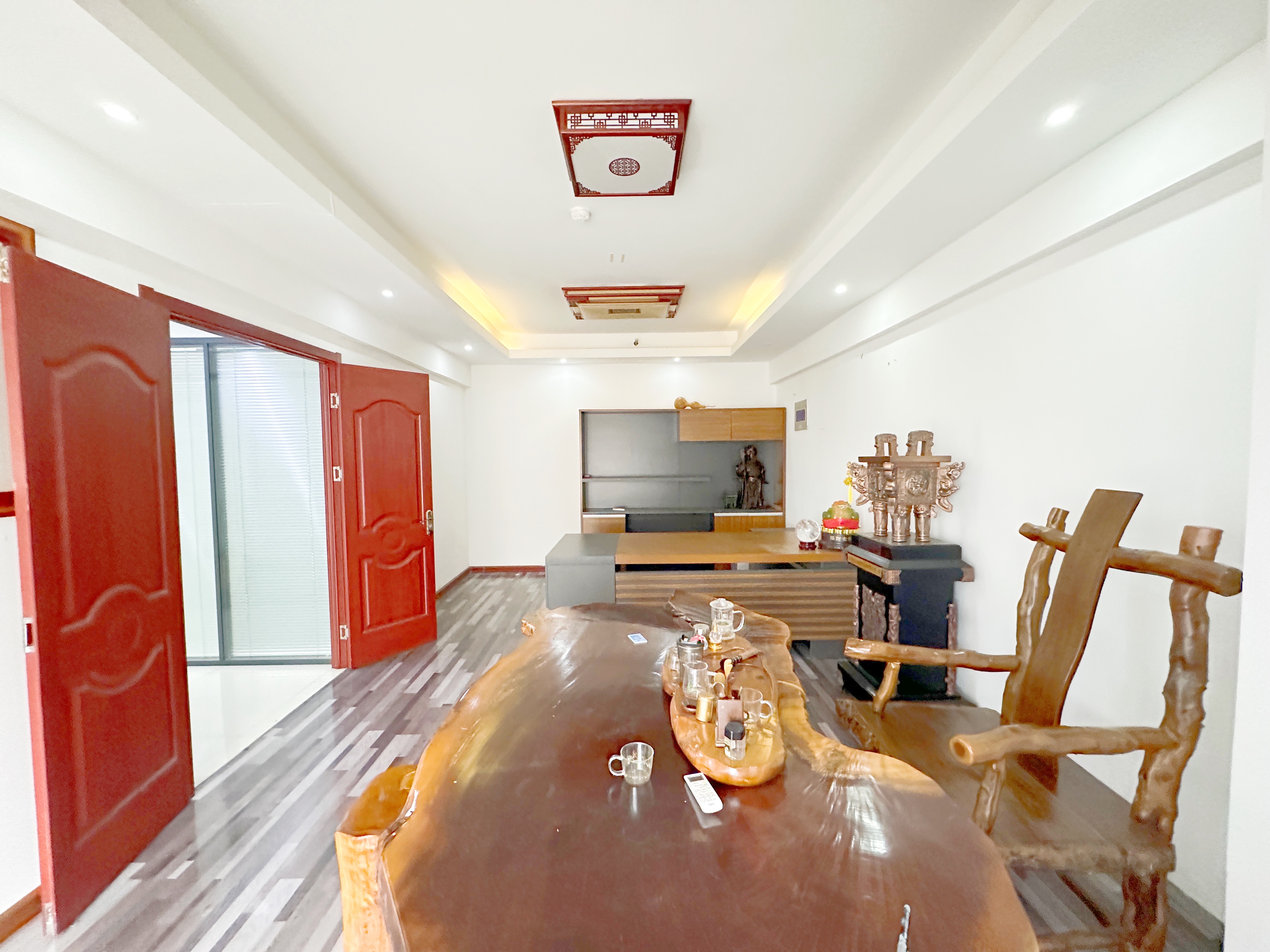 南益名泉春晓公寓