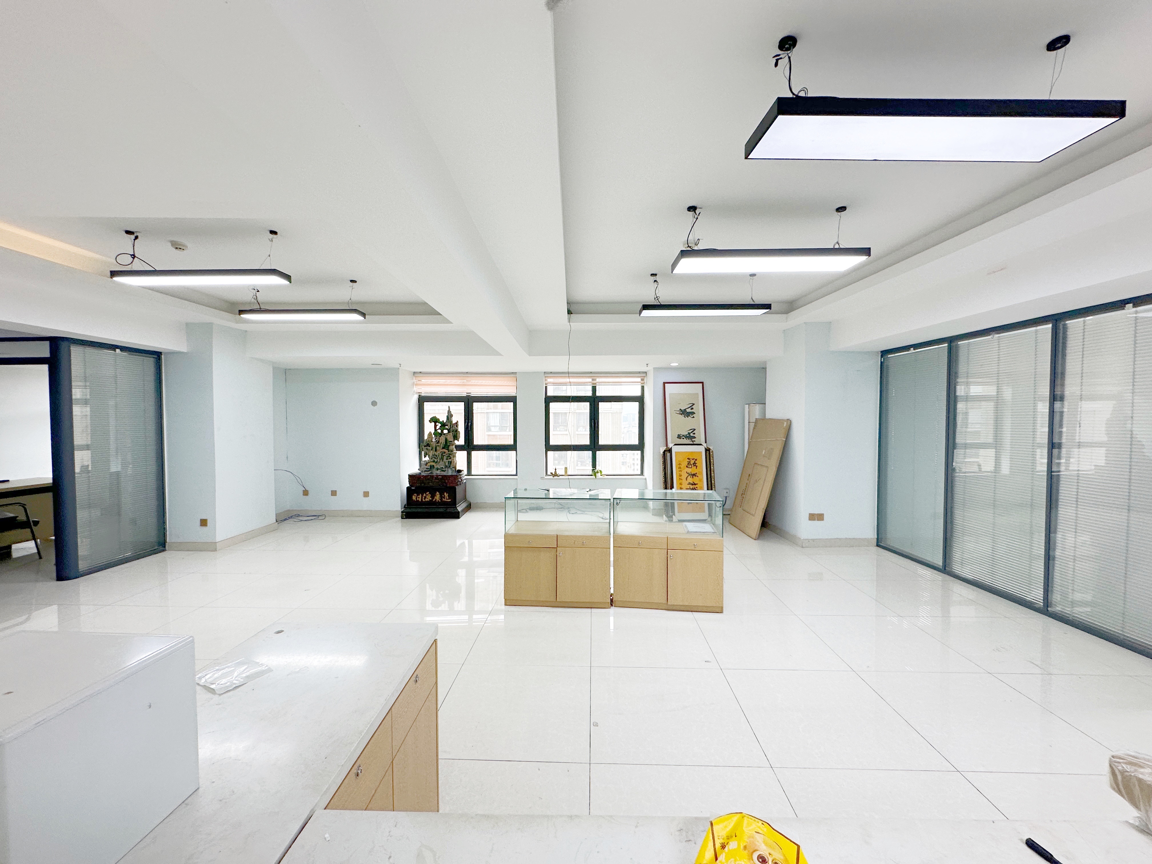 南益名泉春晓公寓