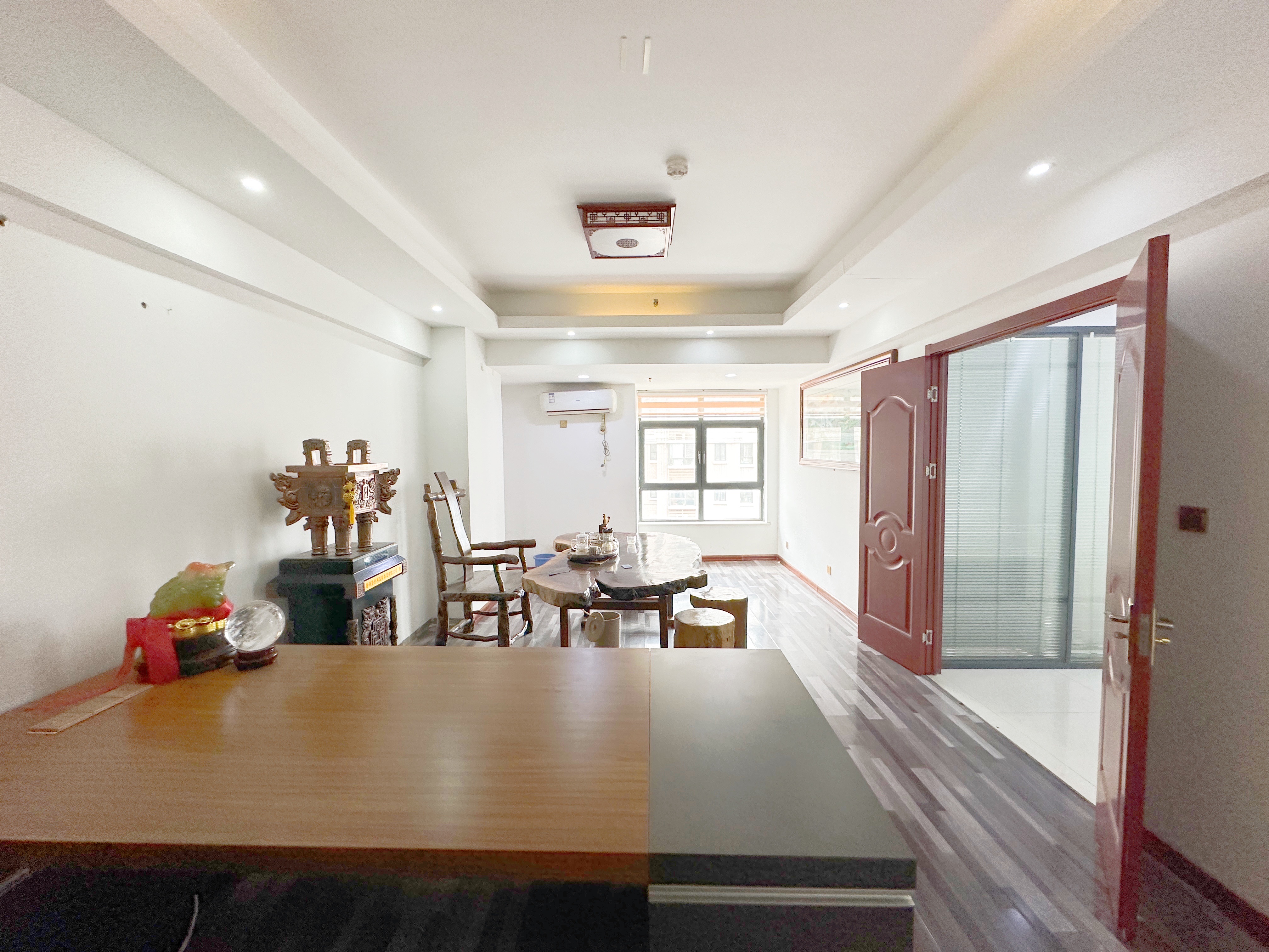 南益名泉春晓公寓