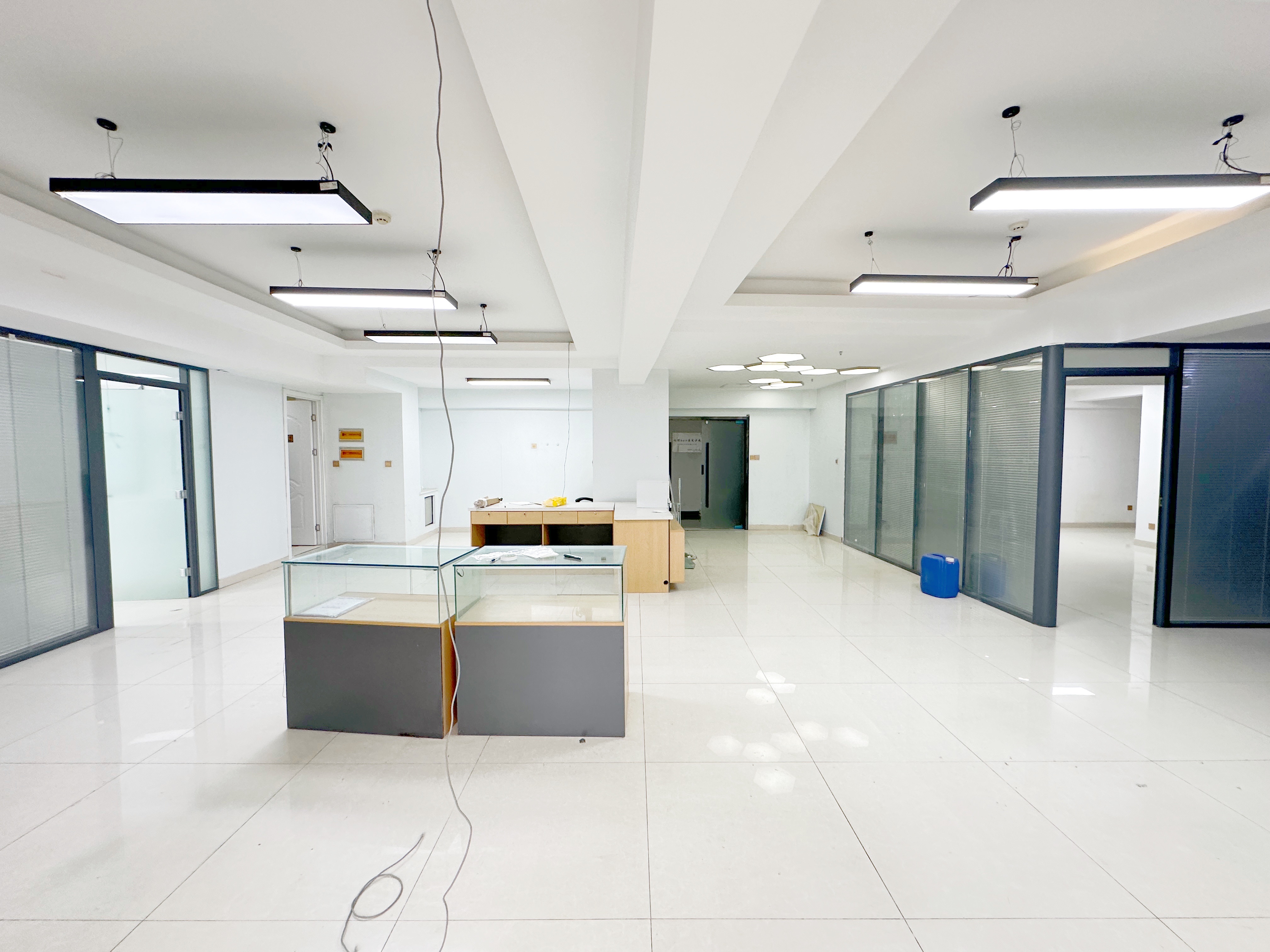 南益名泉春晓公寓