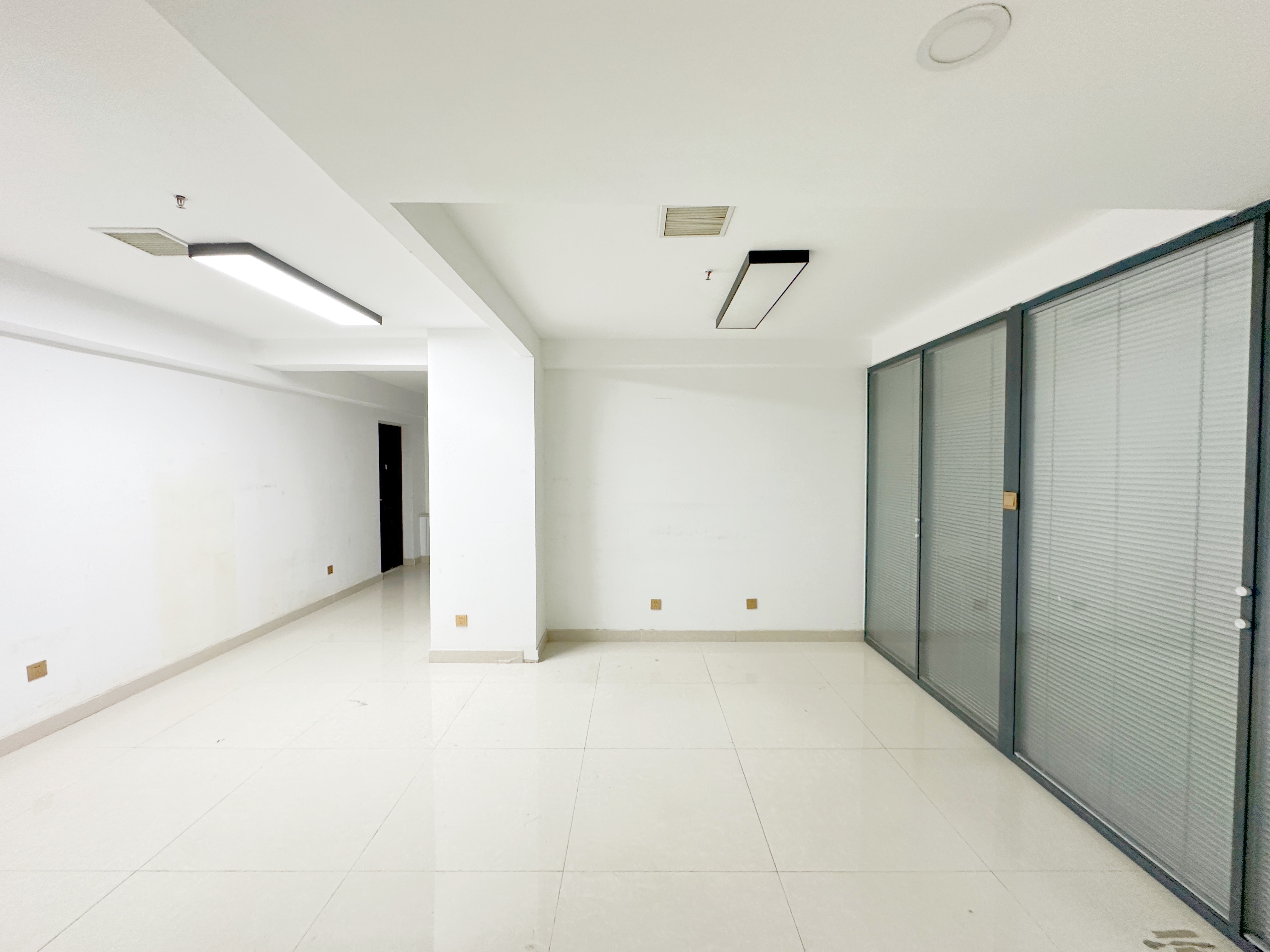 南益名泉春晓公寓