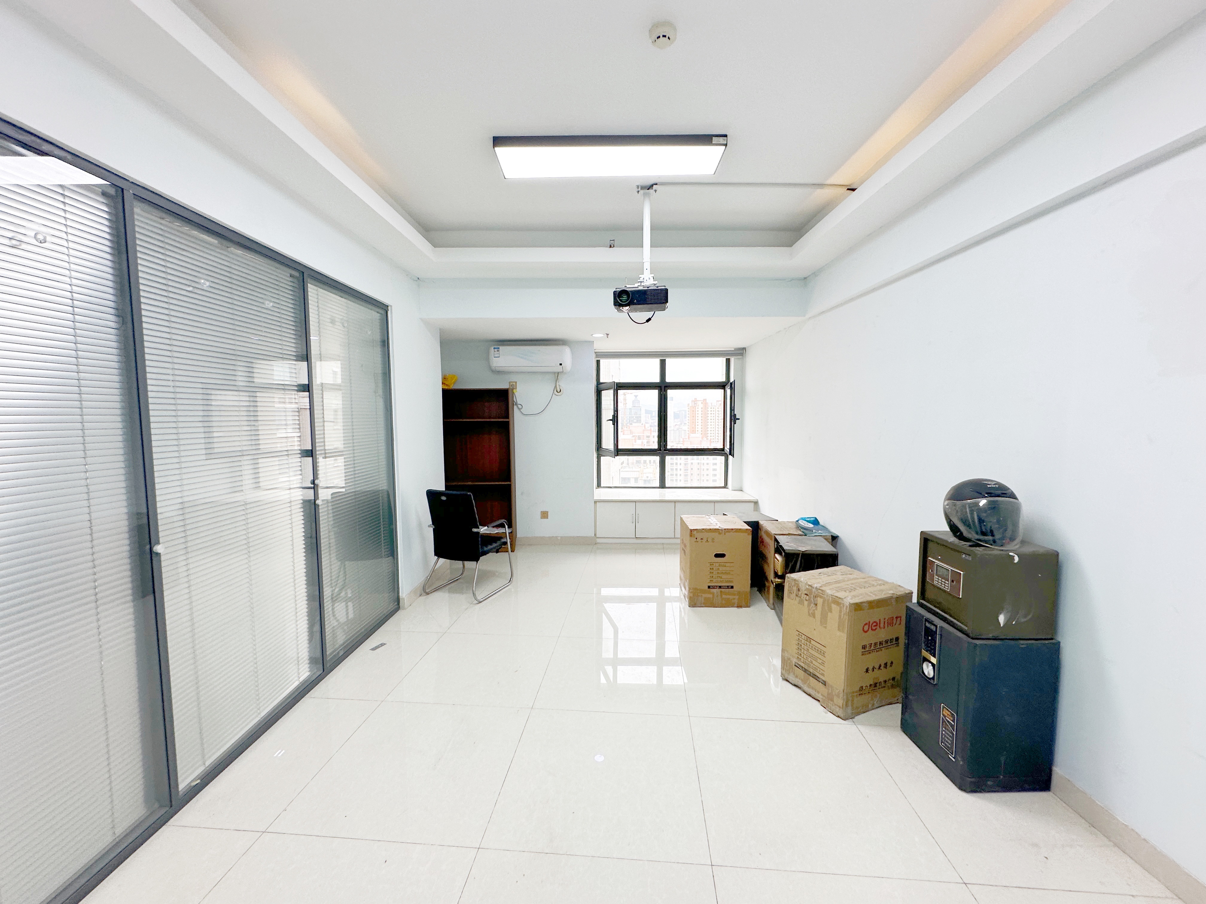 南益名泉春晓公寓