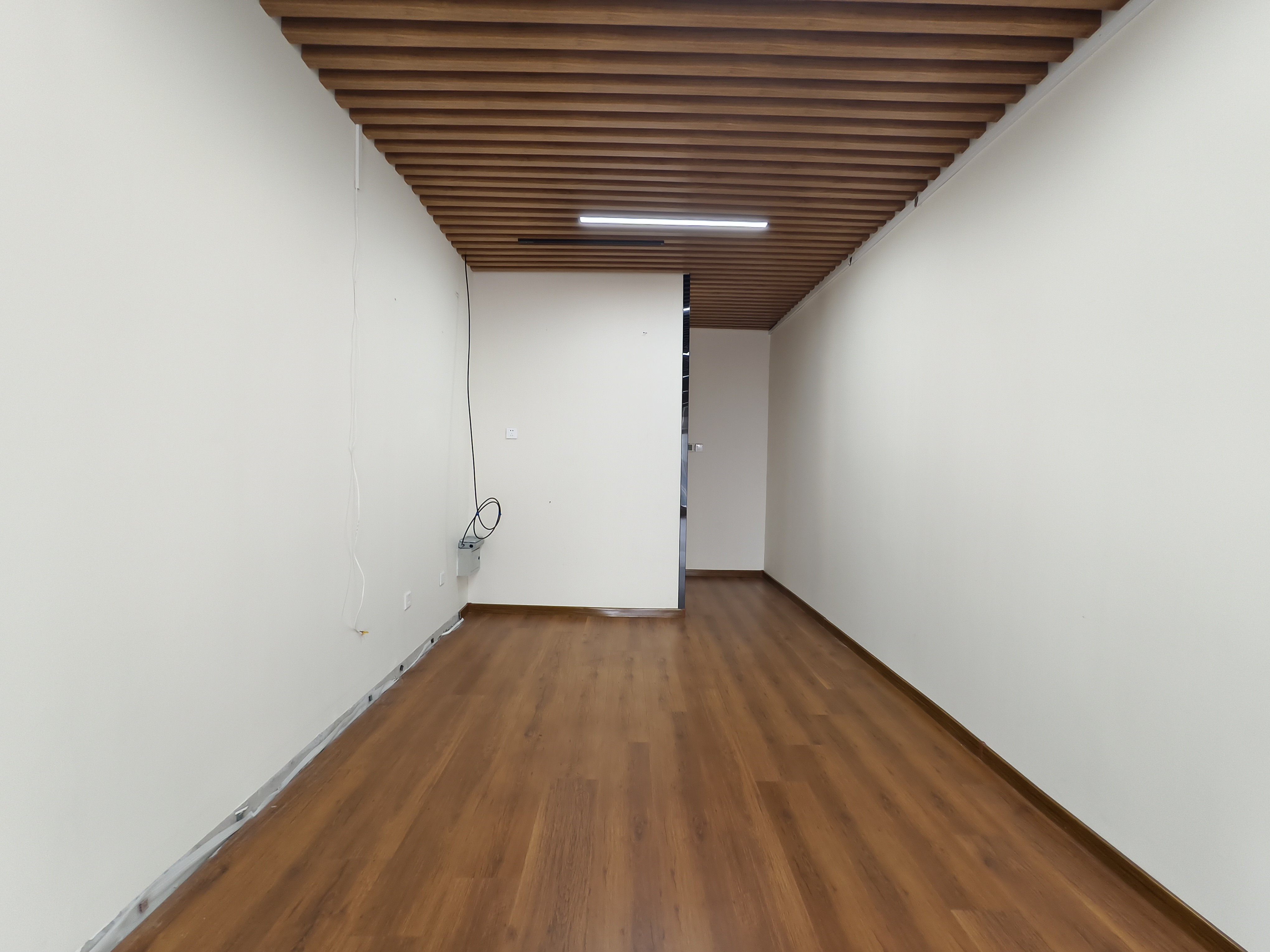  广厦聚隆广场 南北