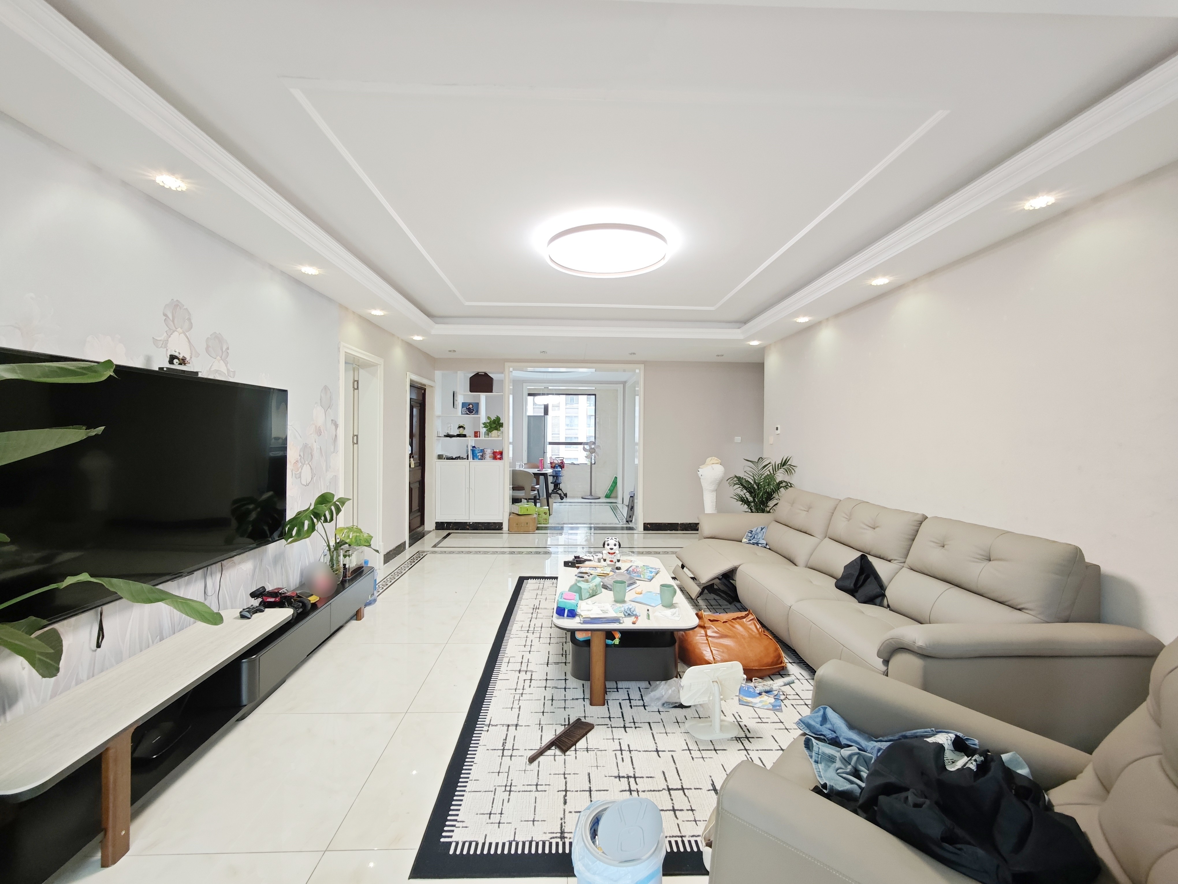 鲁邦奥林逸城西区