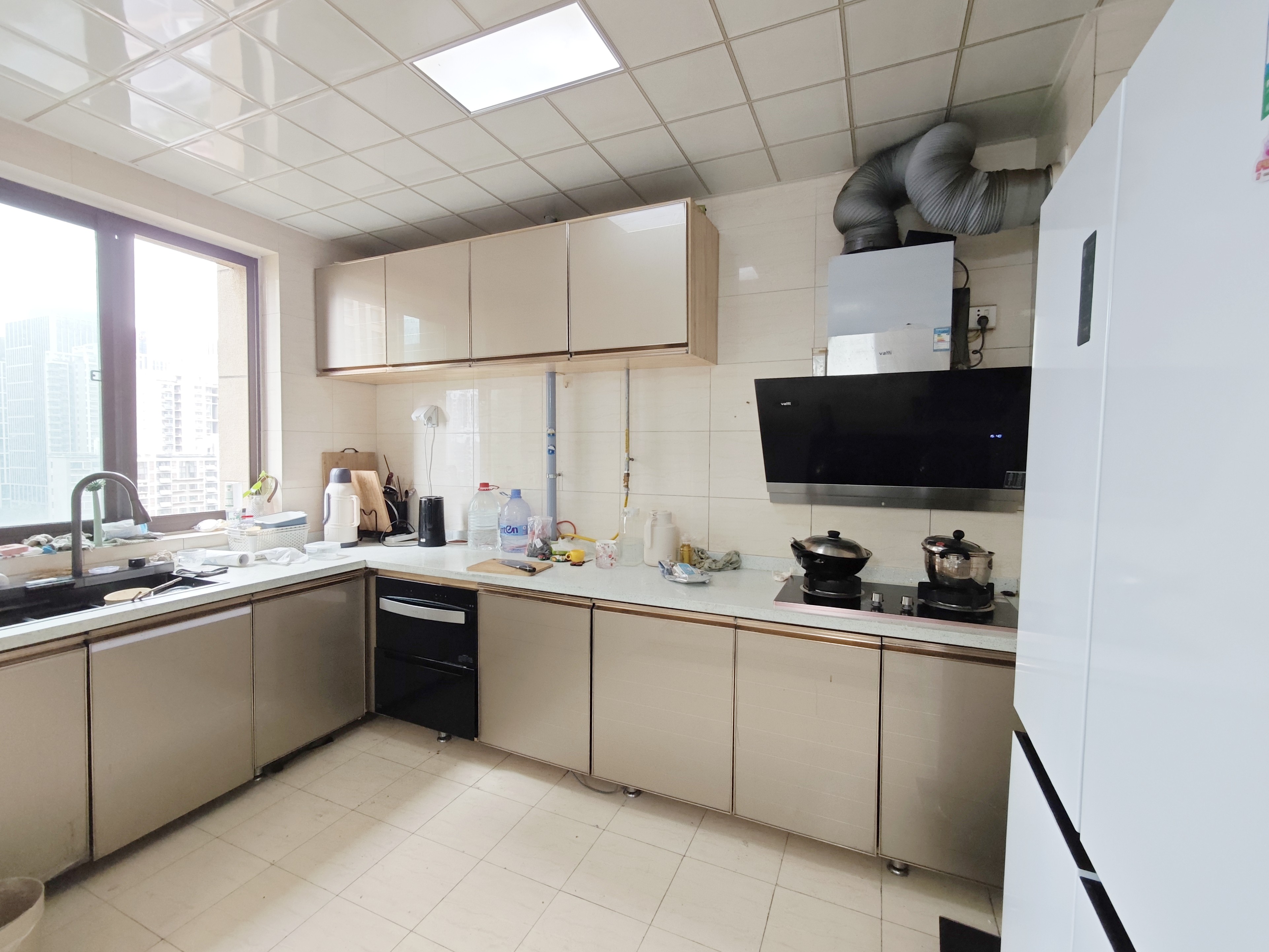 鲁邦奥林逸城西区