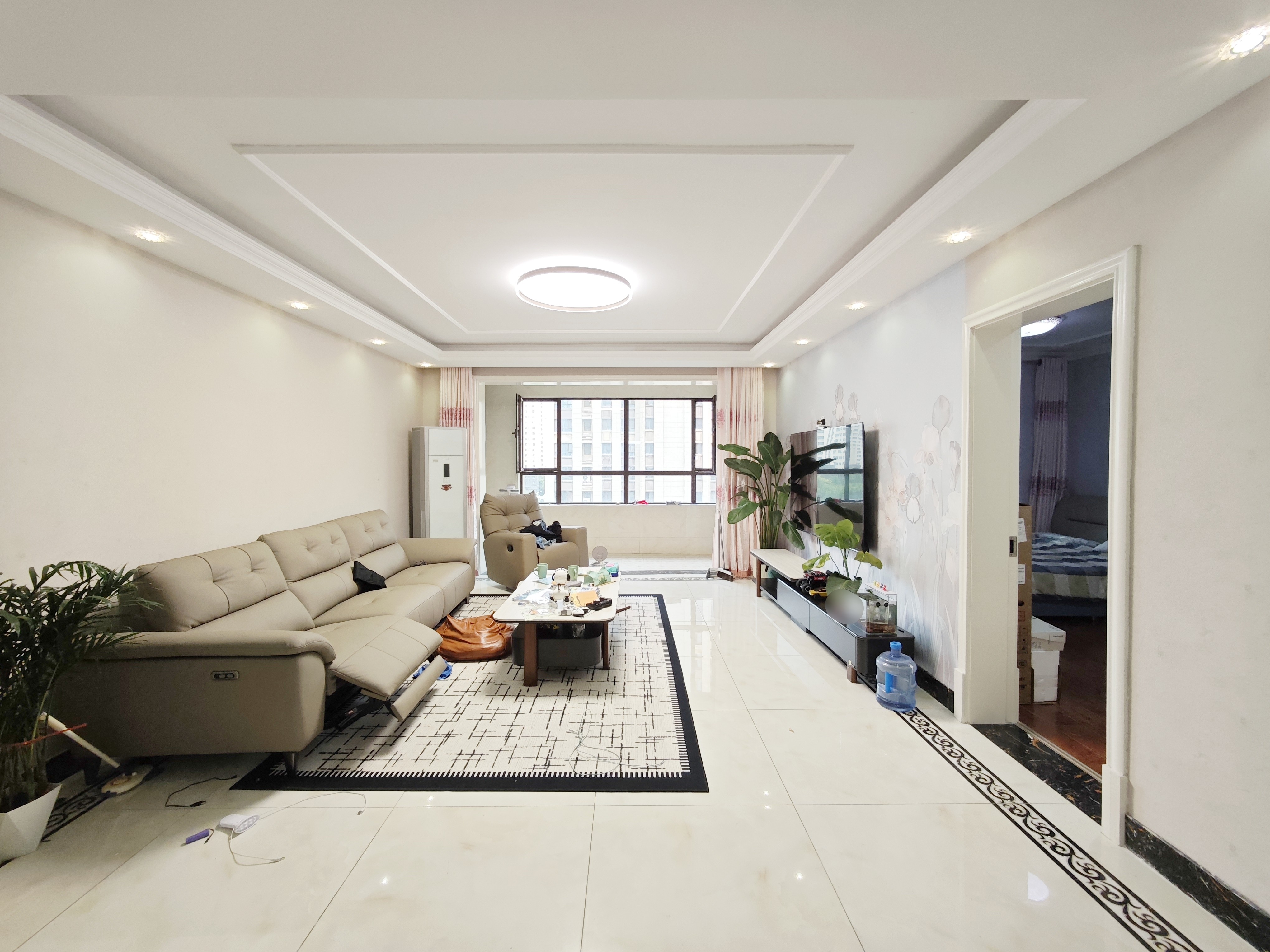 鲁邦奥林逸城西区