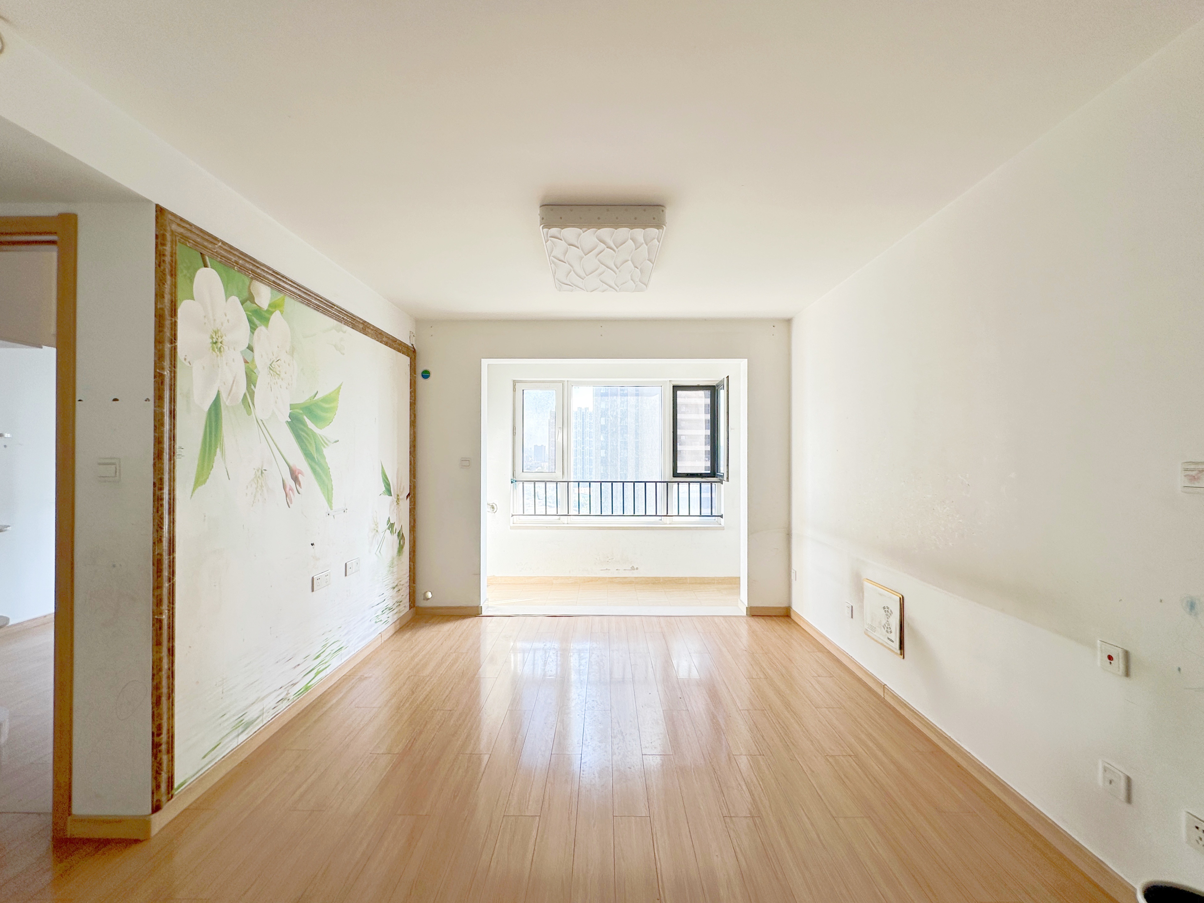  万科金色悦城 南北