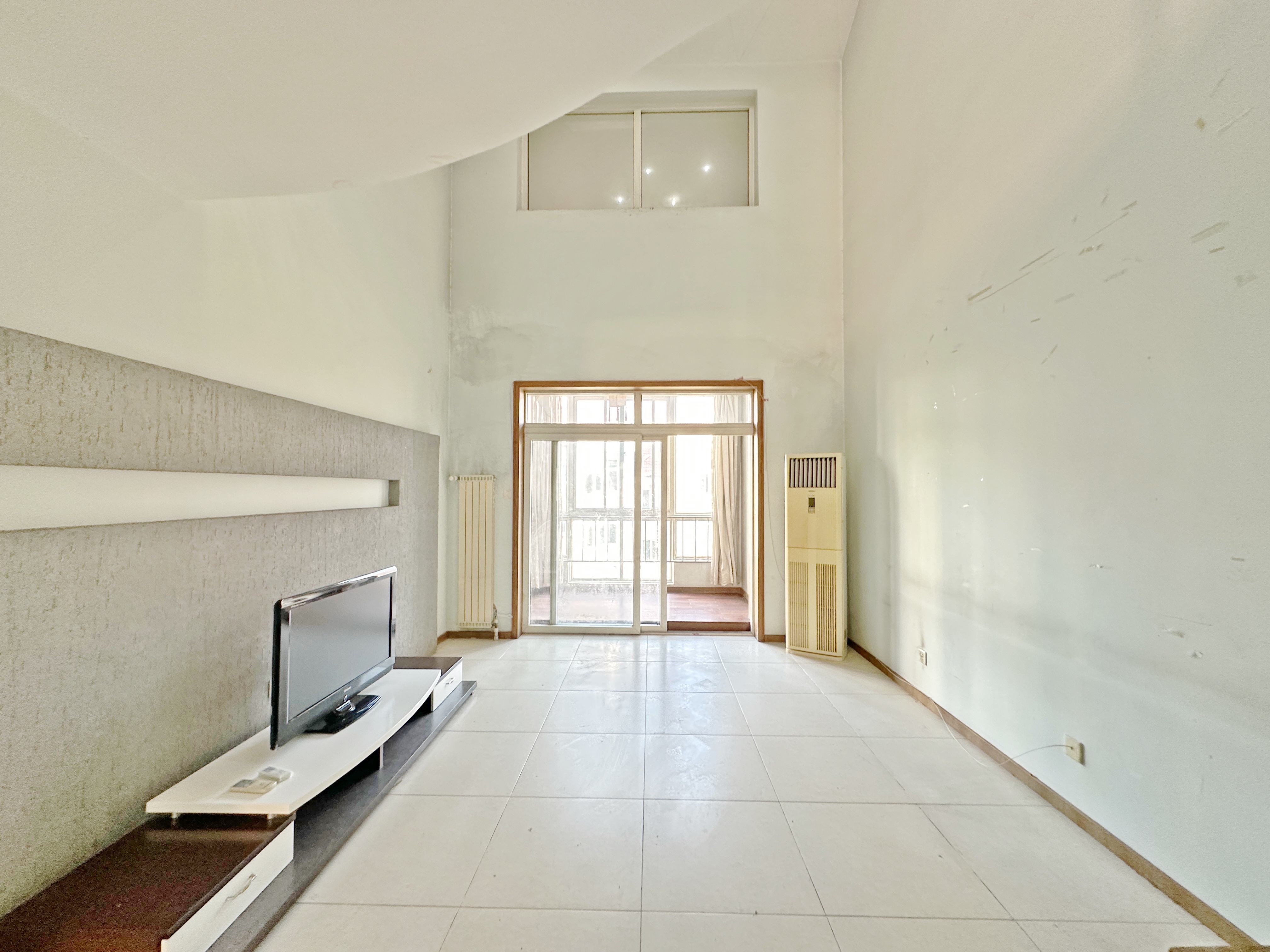  新世界阳光花园 南北