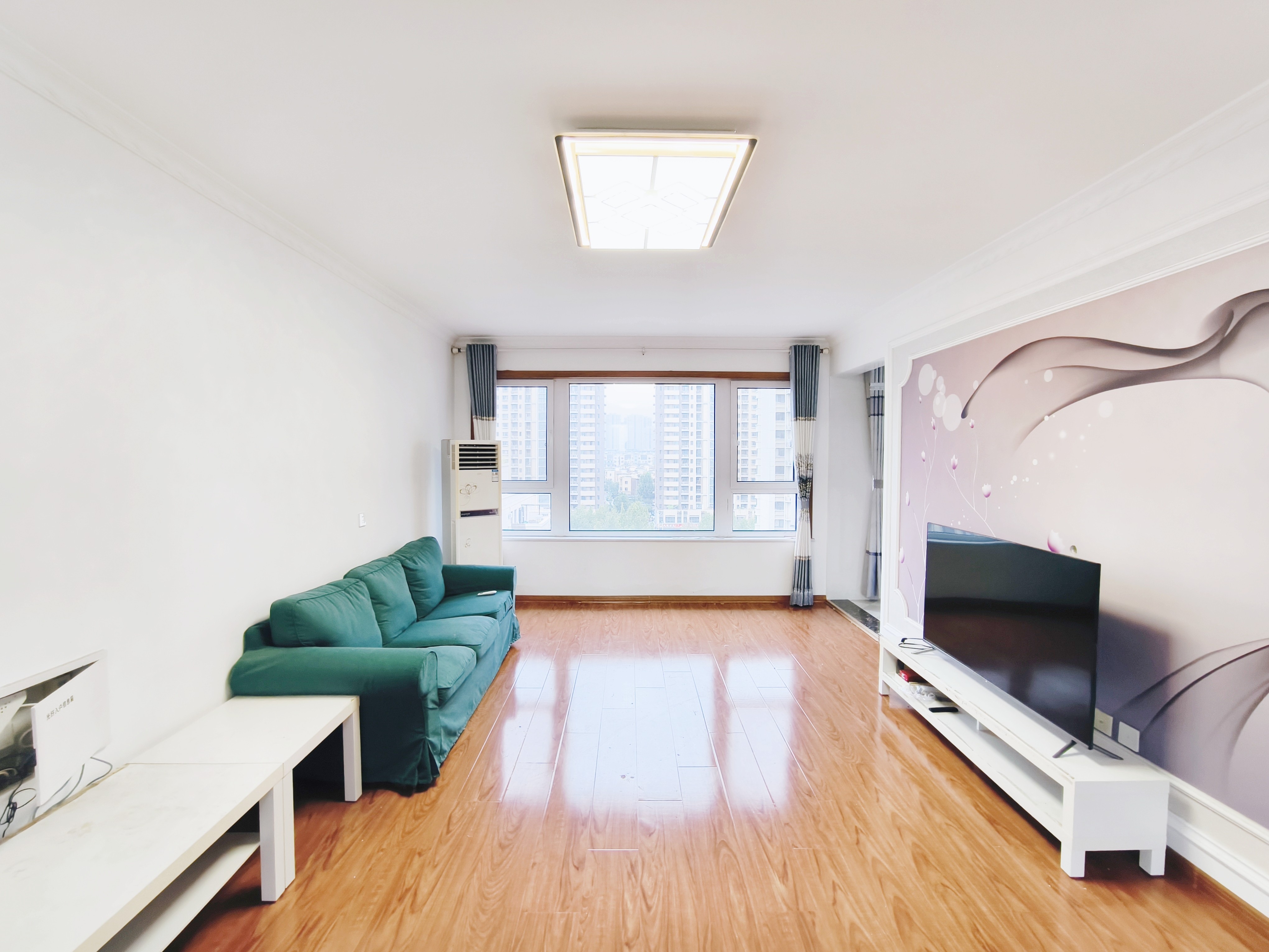  龙湖春江悦茗 南北