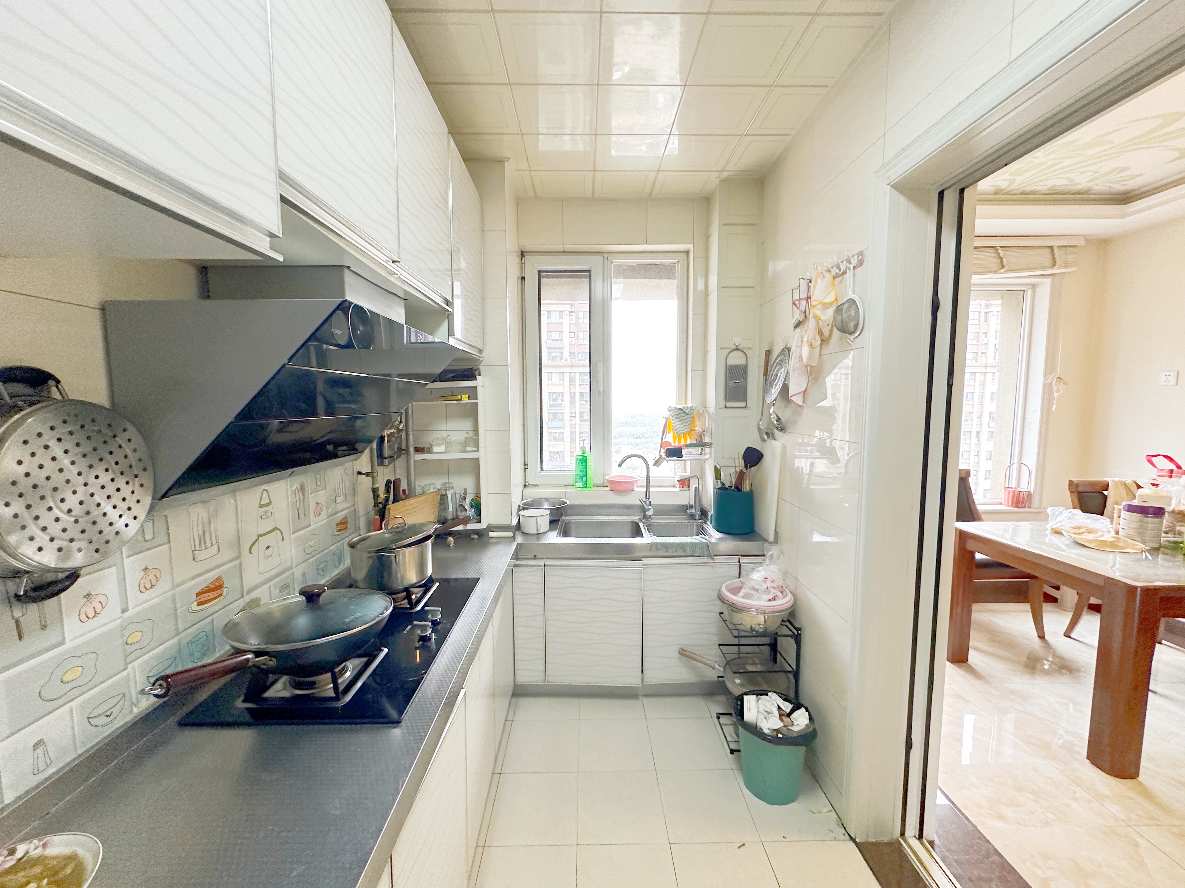 绿地新里梵尔赛公馆