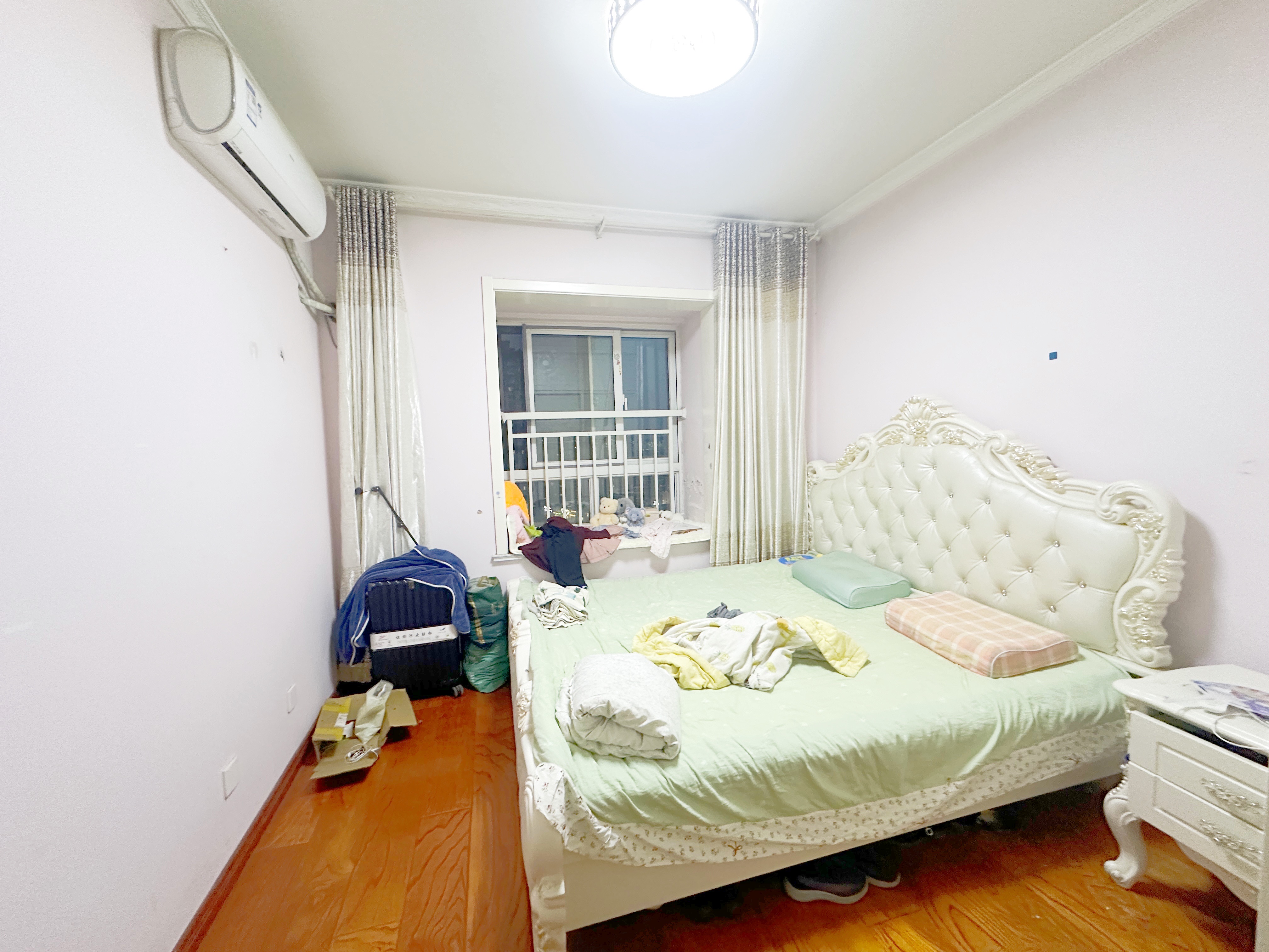 绿地新里梵尔赛公馆