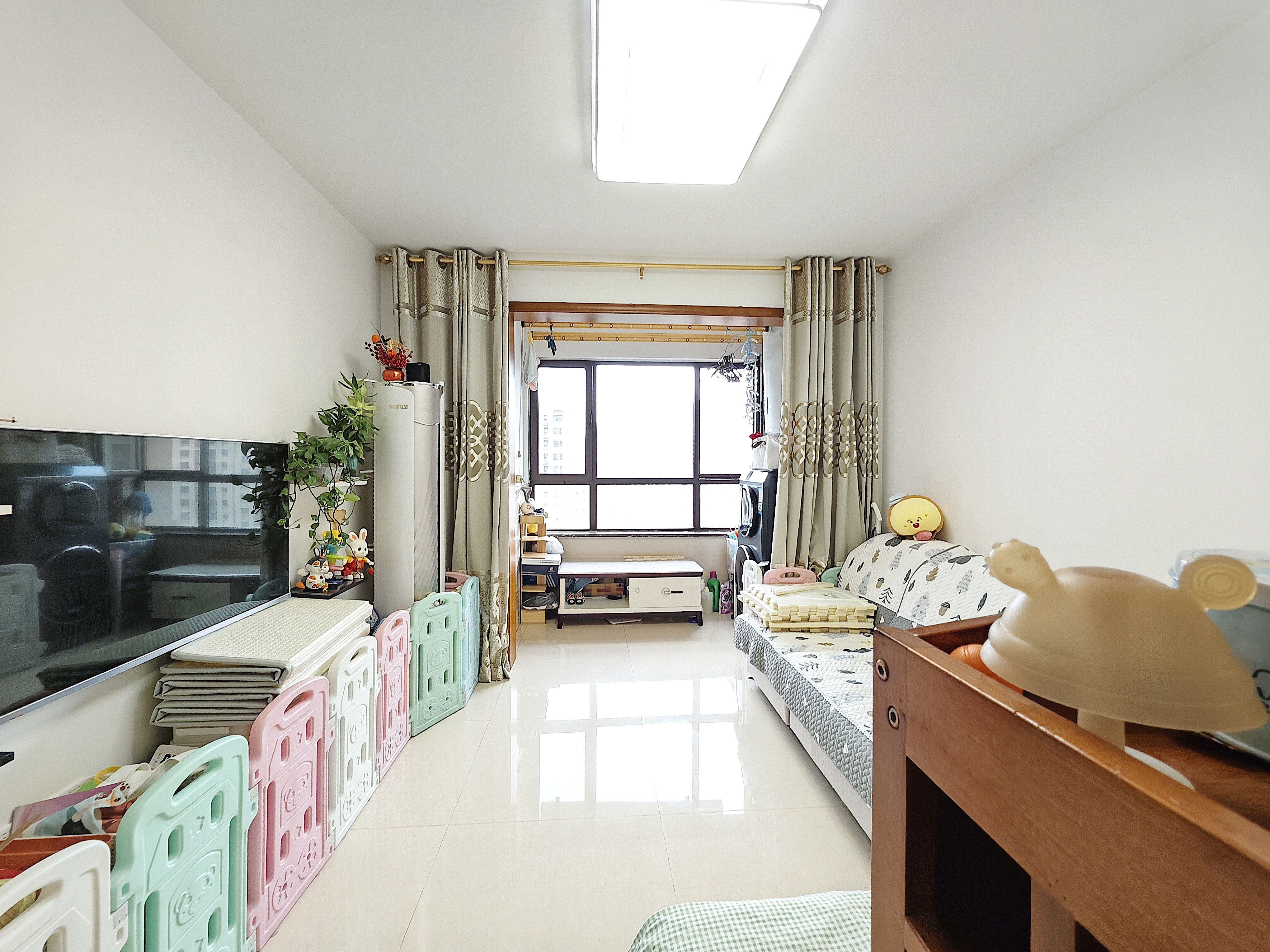 鲁邦奥林逸城东区