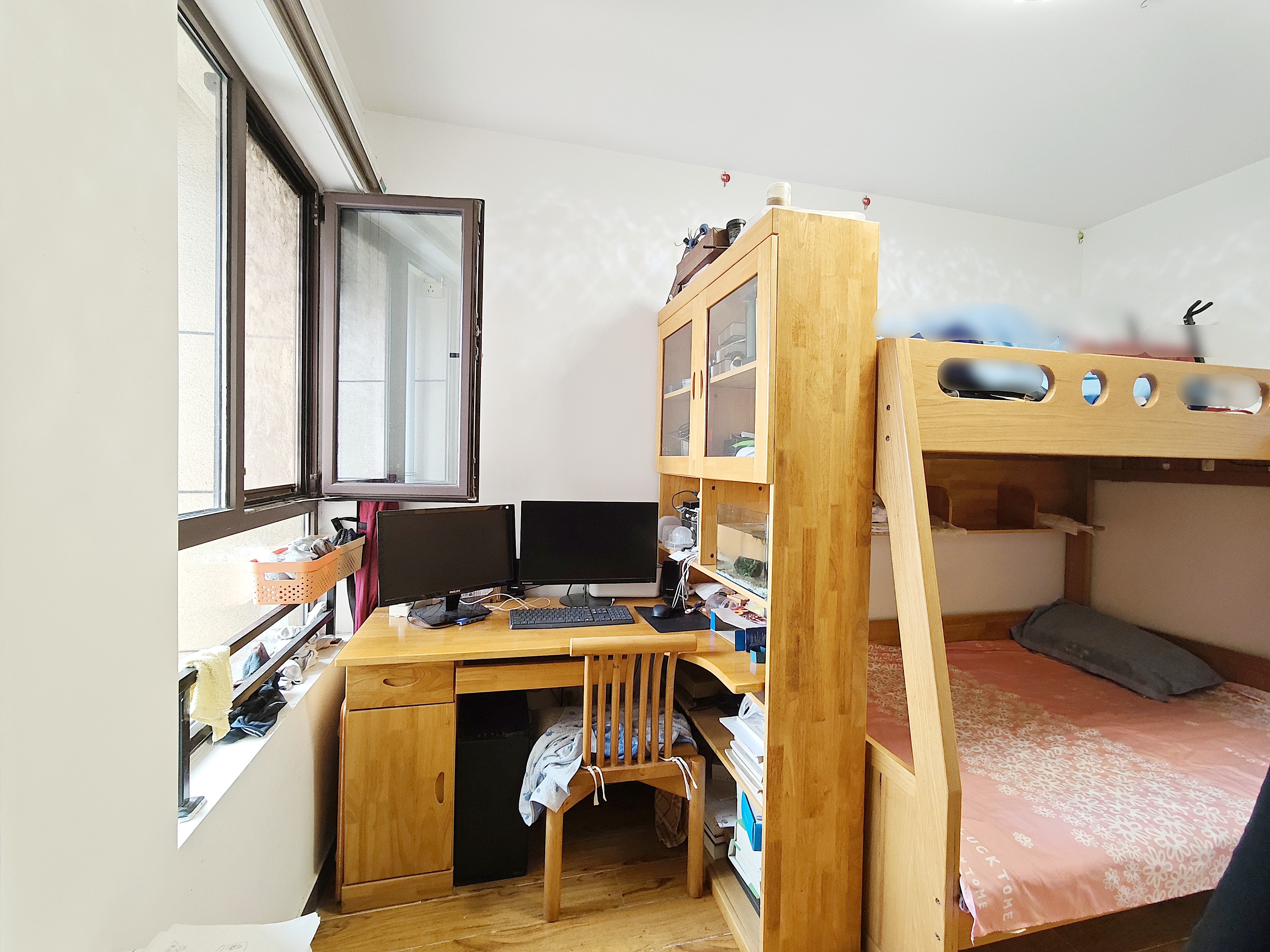 鲁邦奥林逸城东区