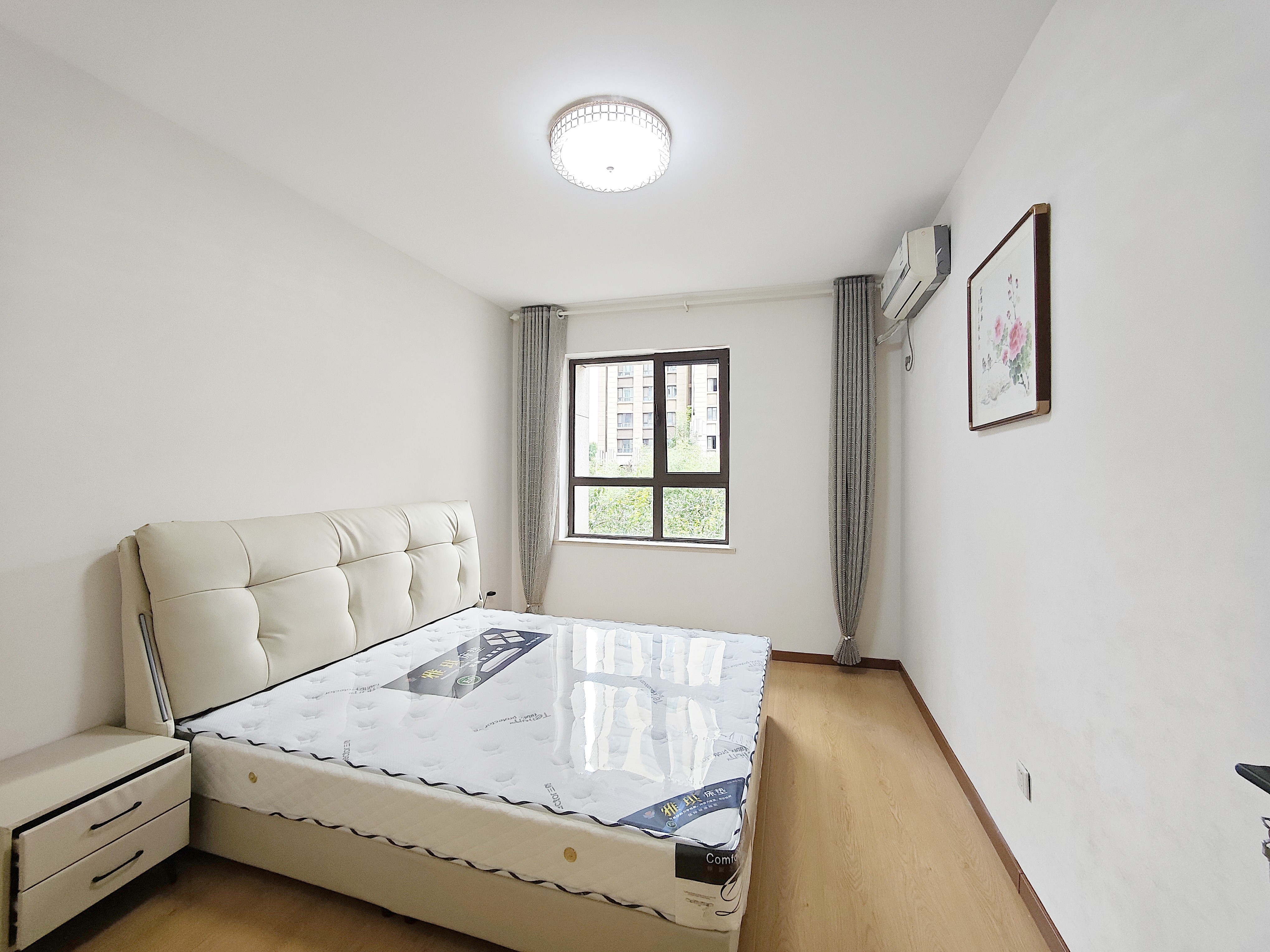 鲁邦奥林逸城东区