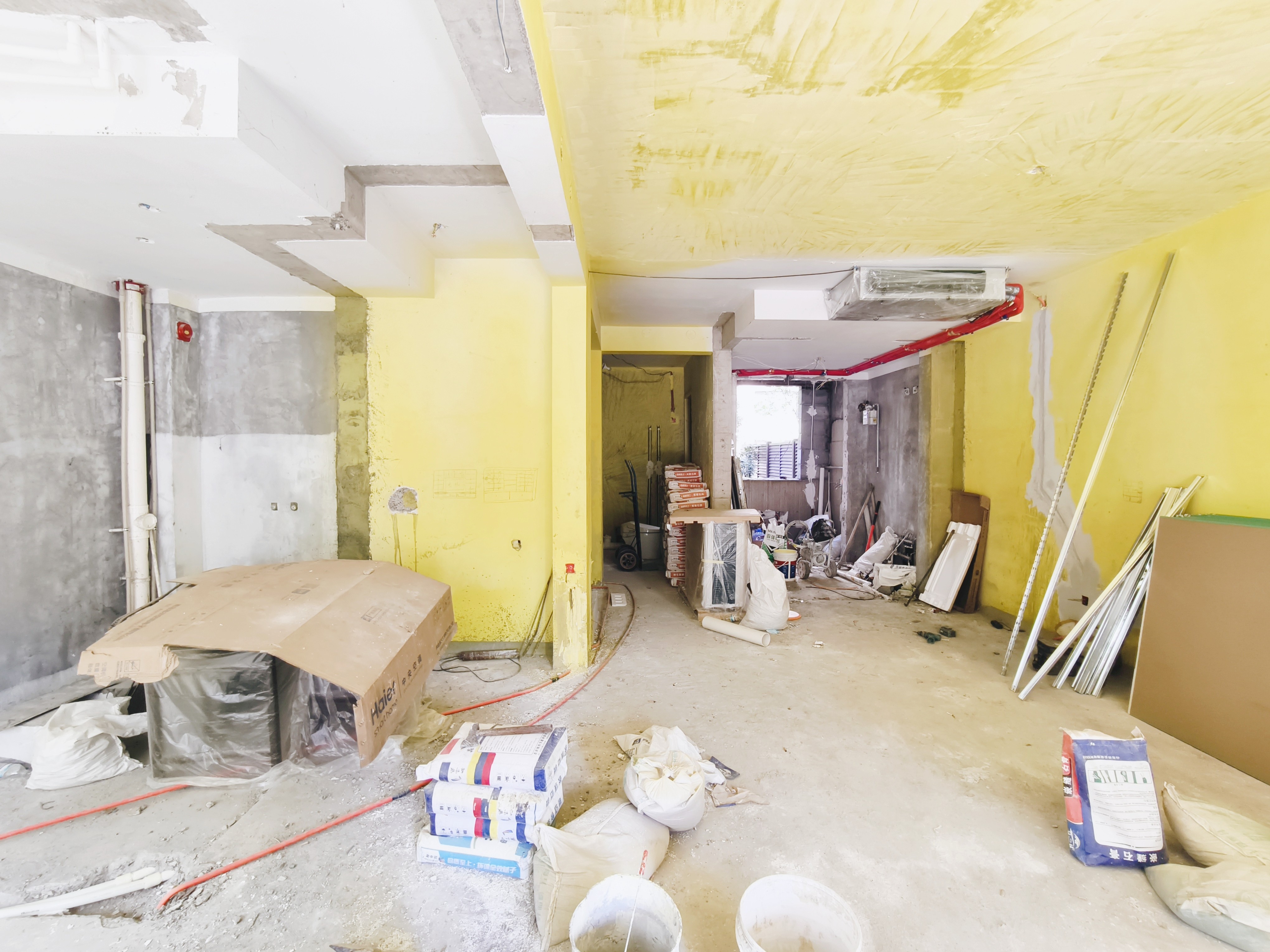  雪山金茂逸墅 南北