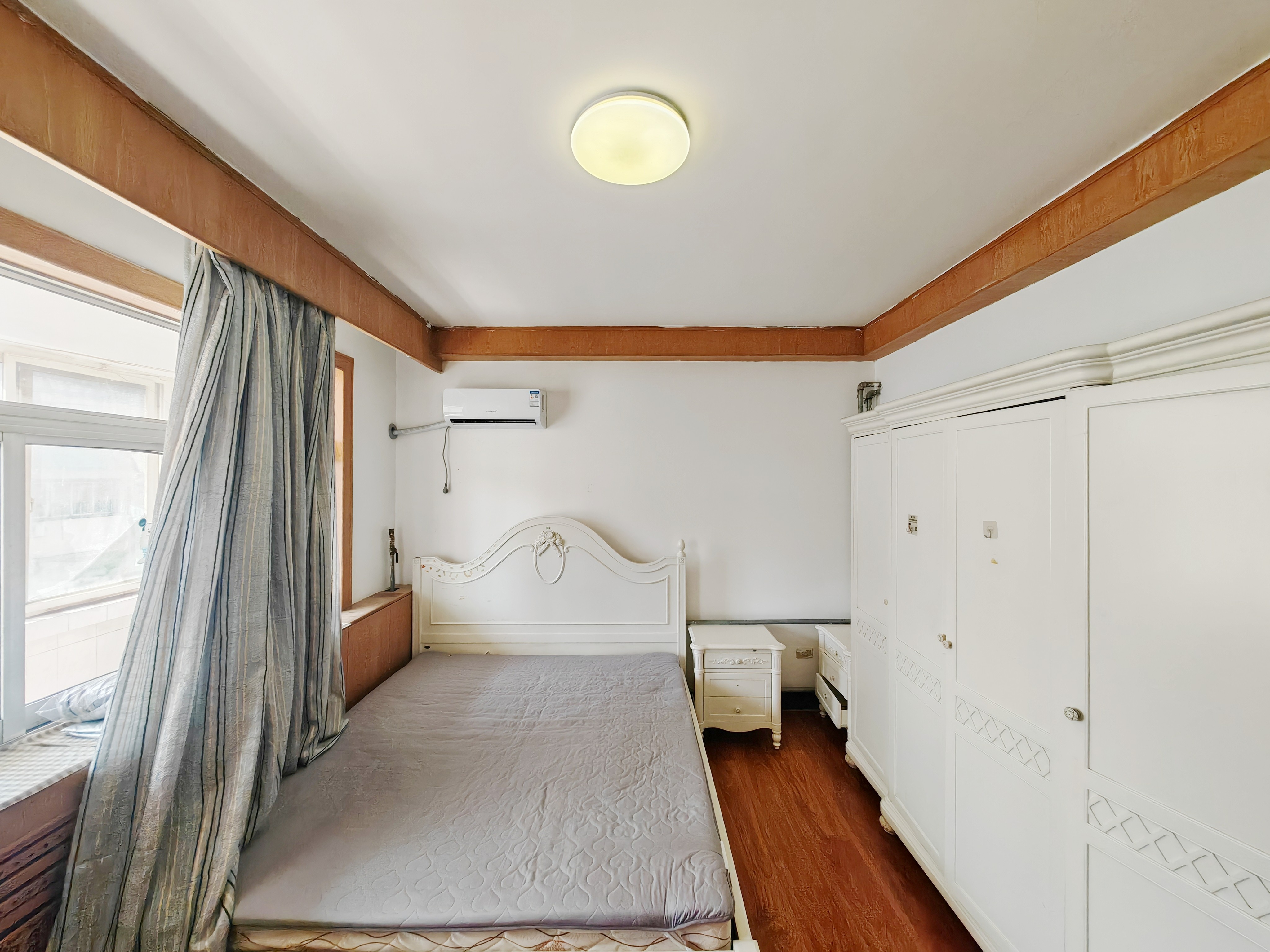 南券门巷小区(趵突泉南路16号)