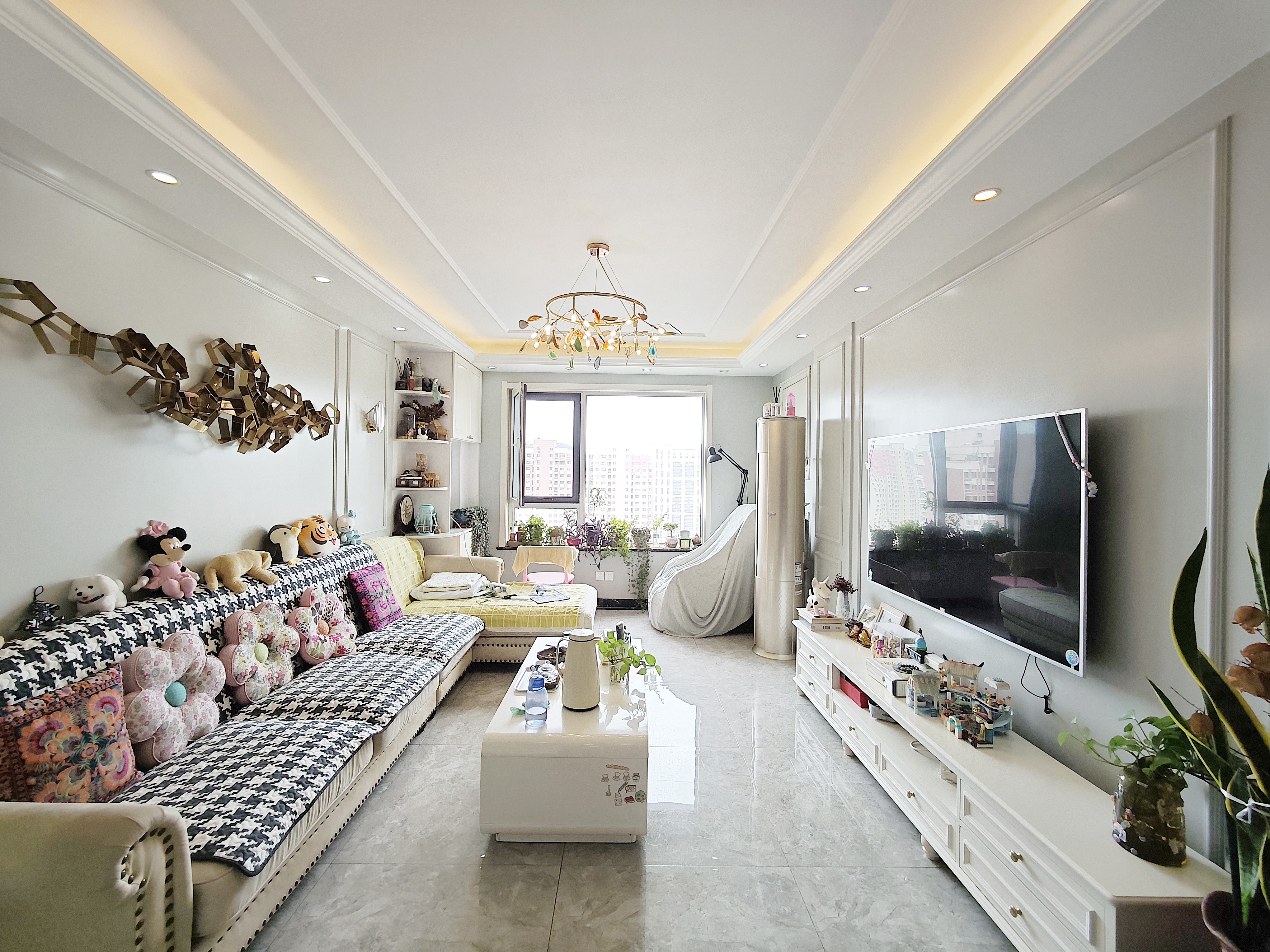  中铁逸都国际兰庭(北区) 南北