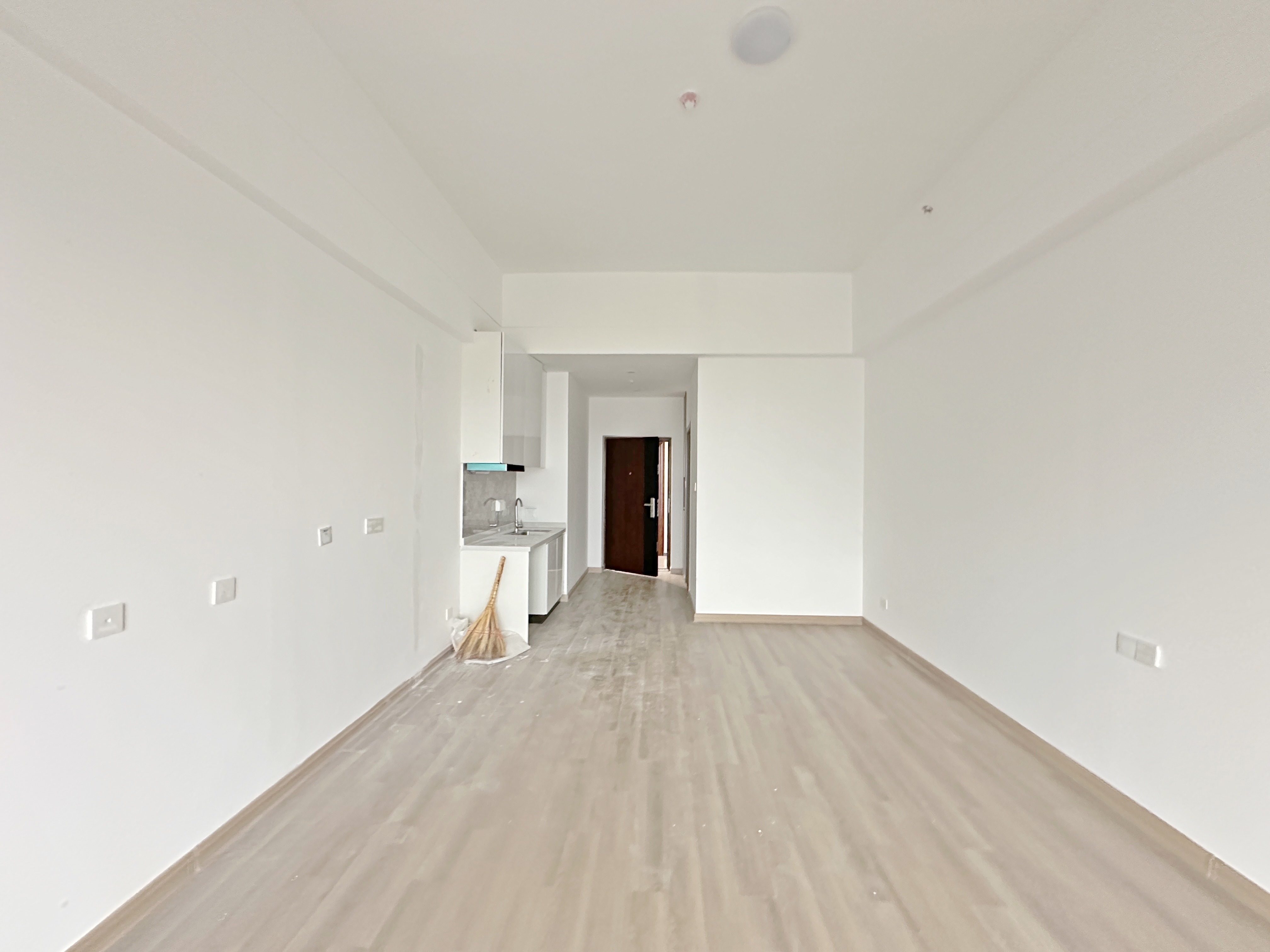  绿地卢浮云公馆 北