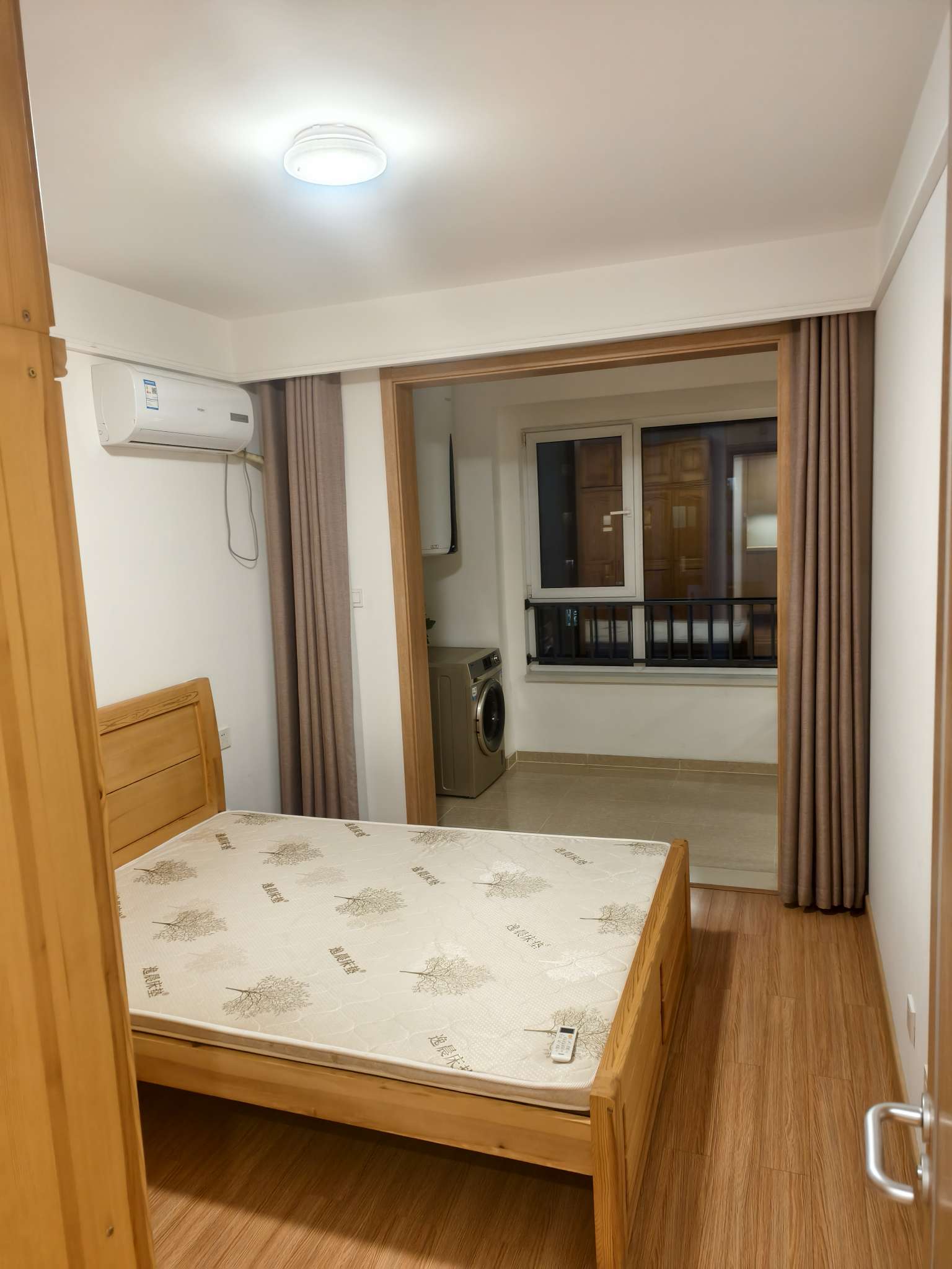 万科龙湖城市之光