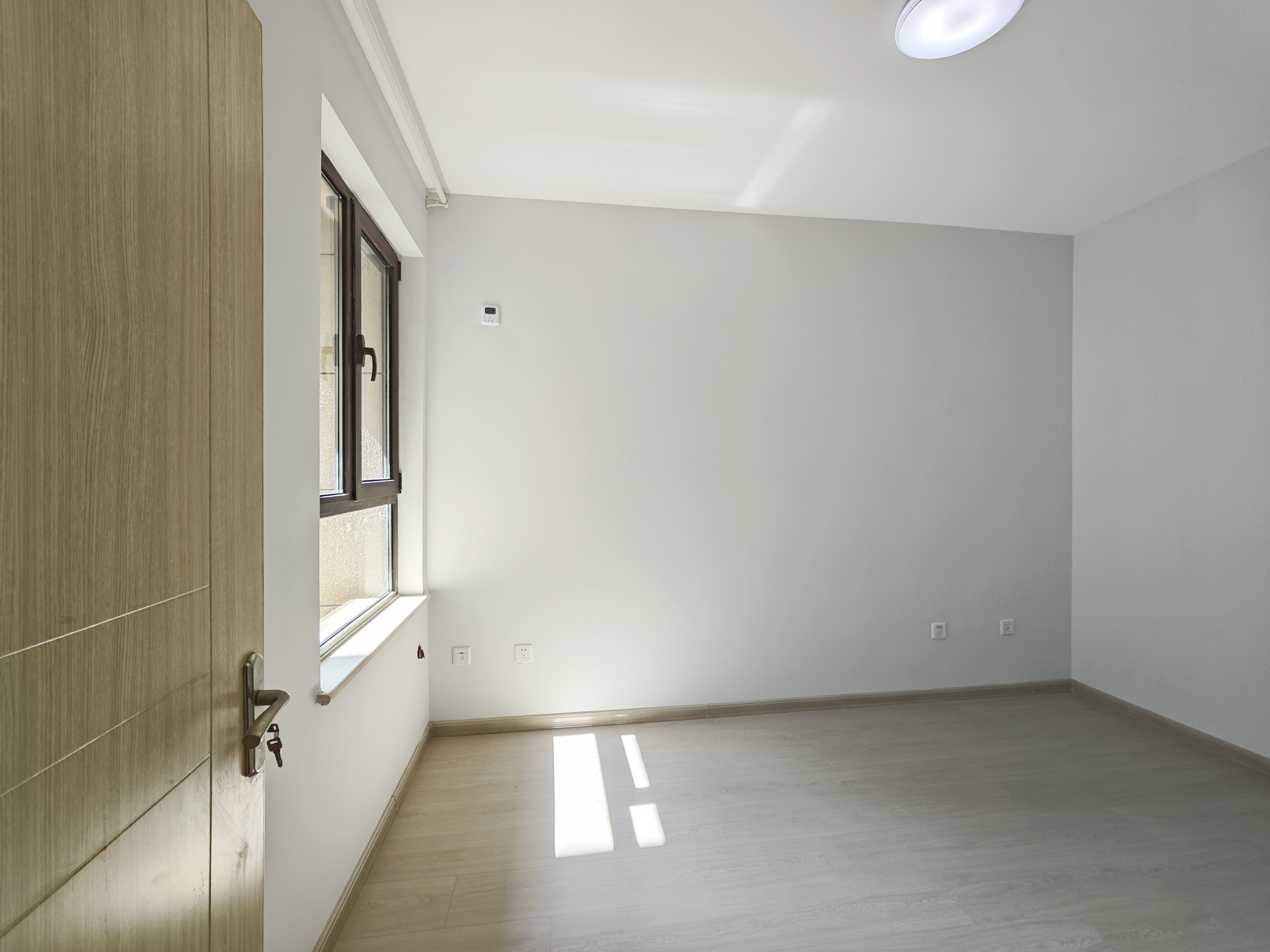 鲁邦奥林逸城东区