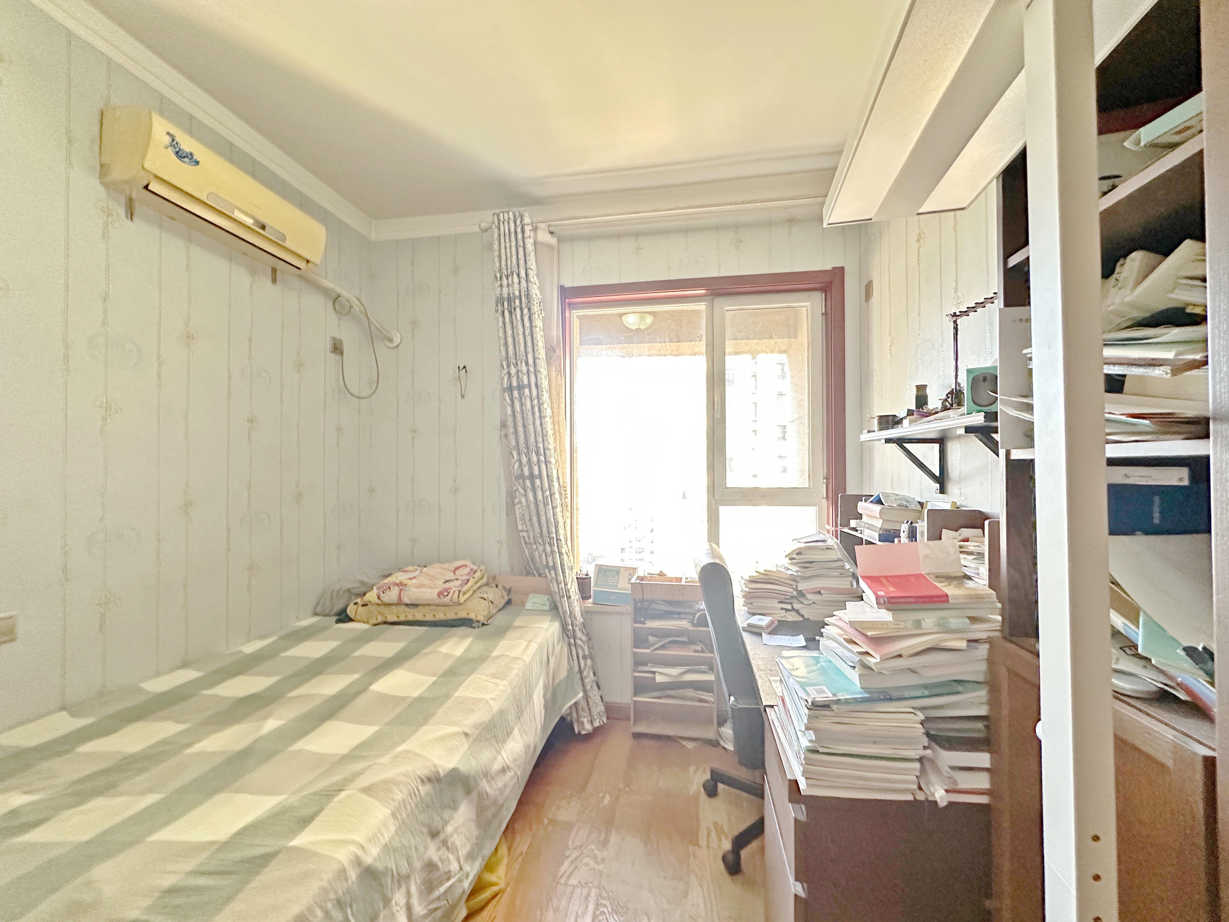 绿地新里卢浮公馆