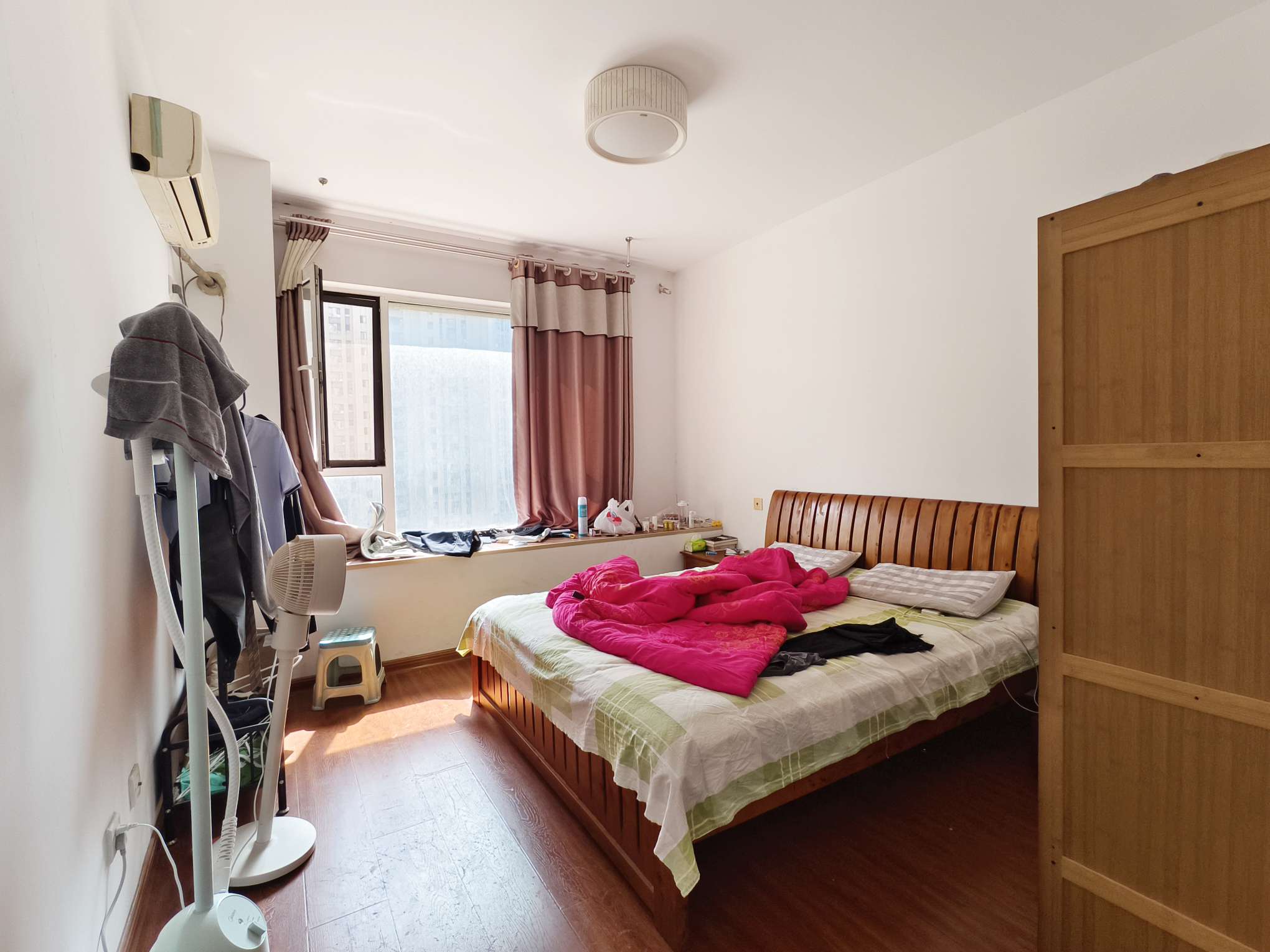 绿地新里卢浮公馆