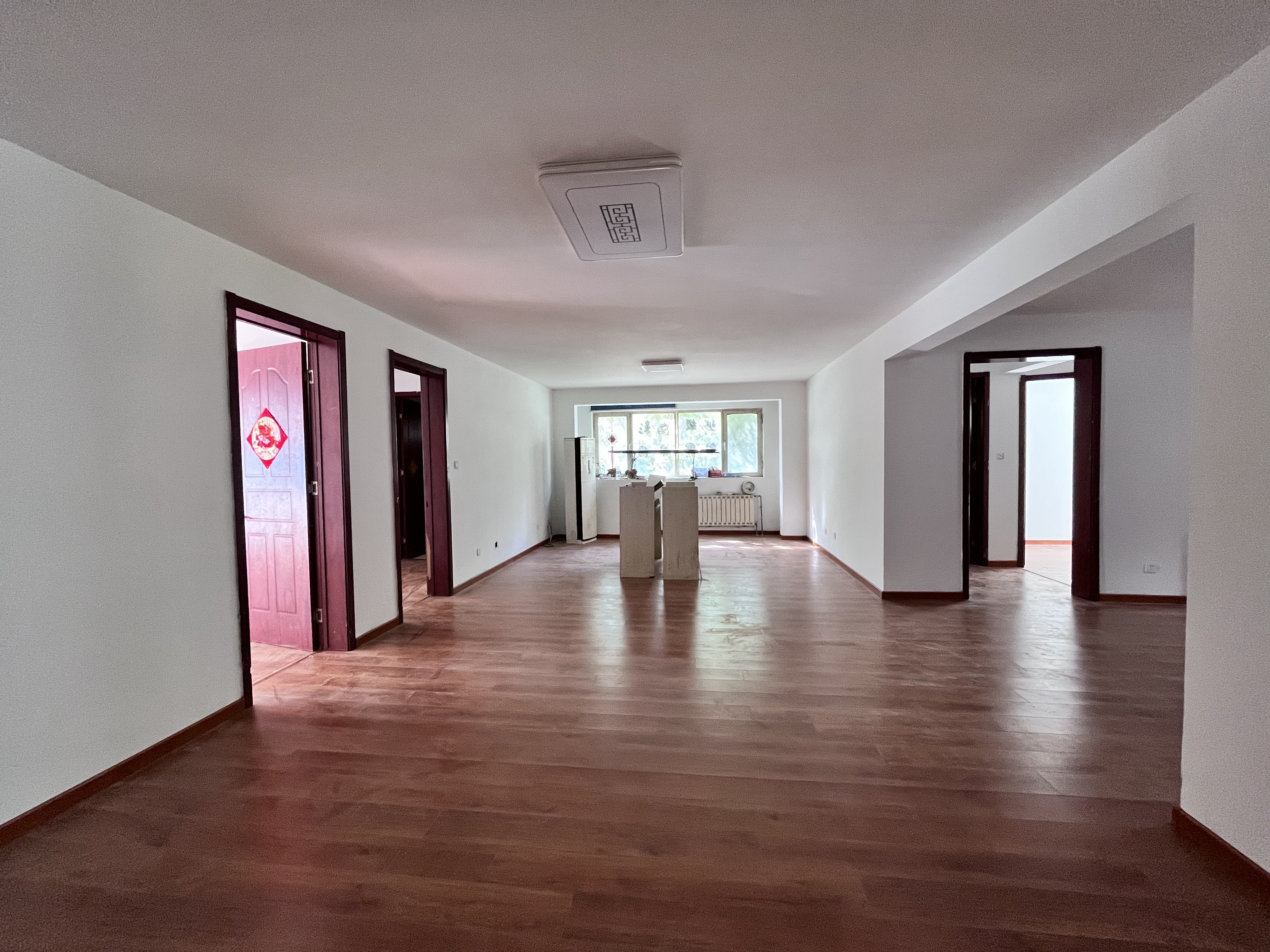 伟东新都(三区)白金瀚宫